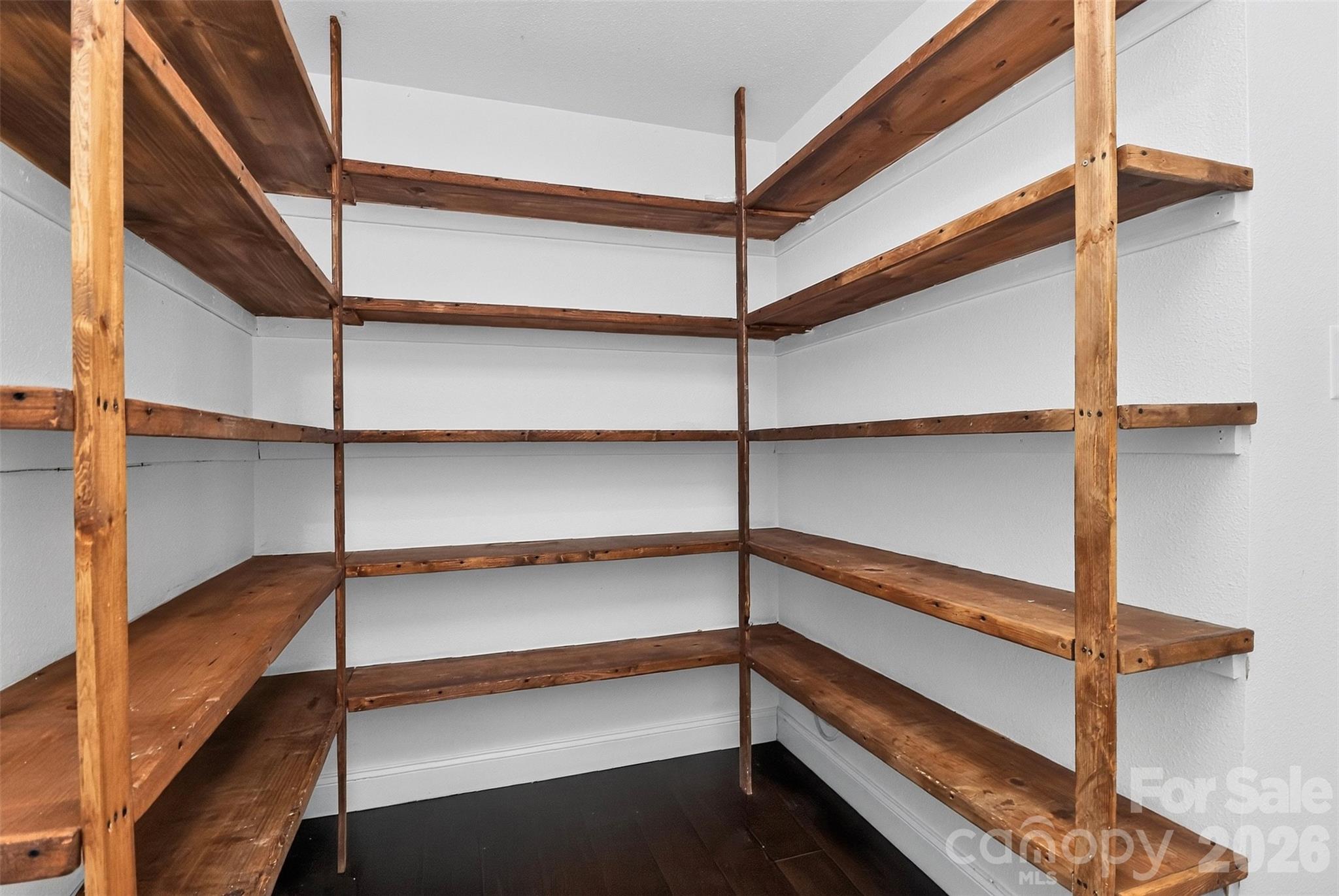 209 Farm Springs Drive Property Photo 25