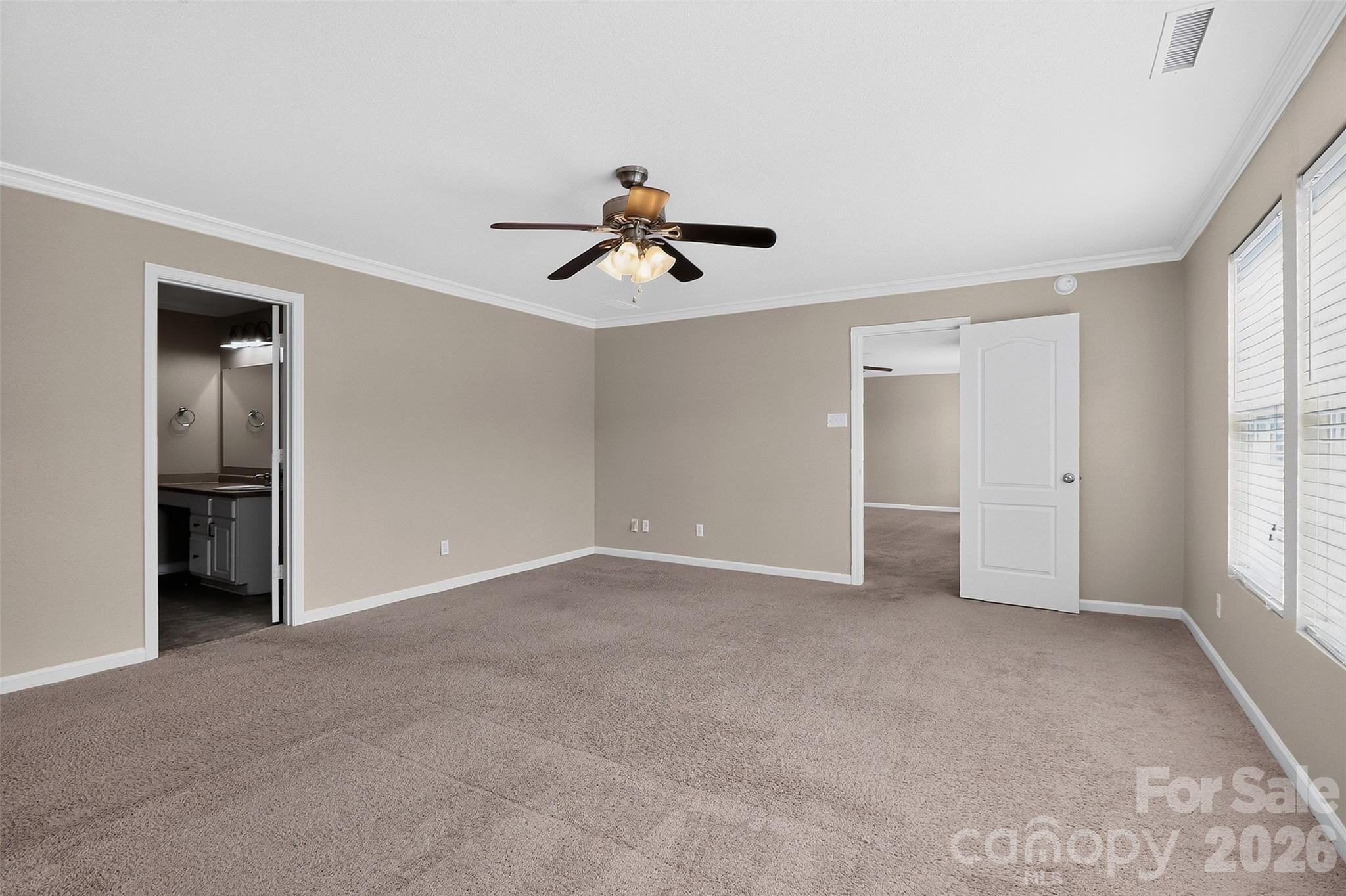 209 Farm Springs Drive Property Photo 30