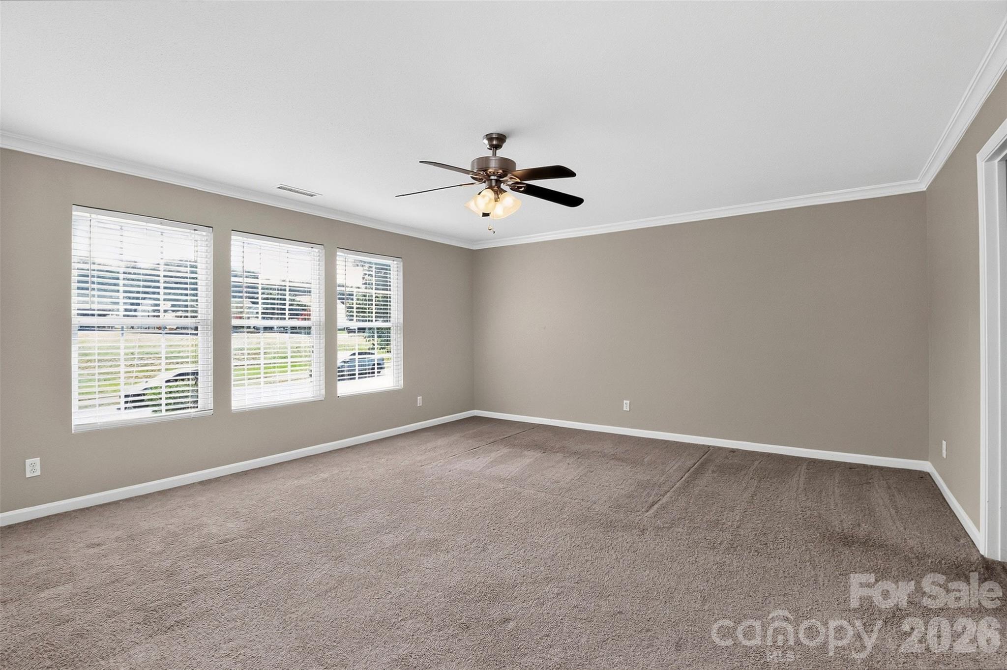 209 Farm Springs Drive Property Photo 31