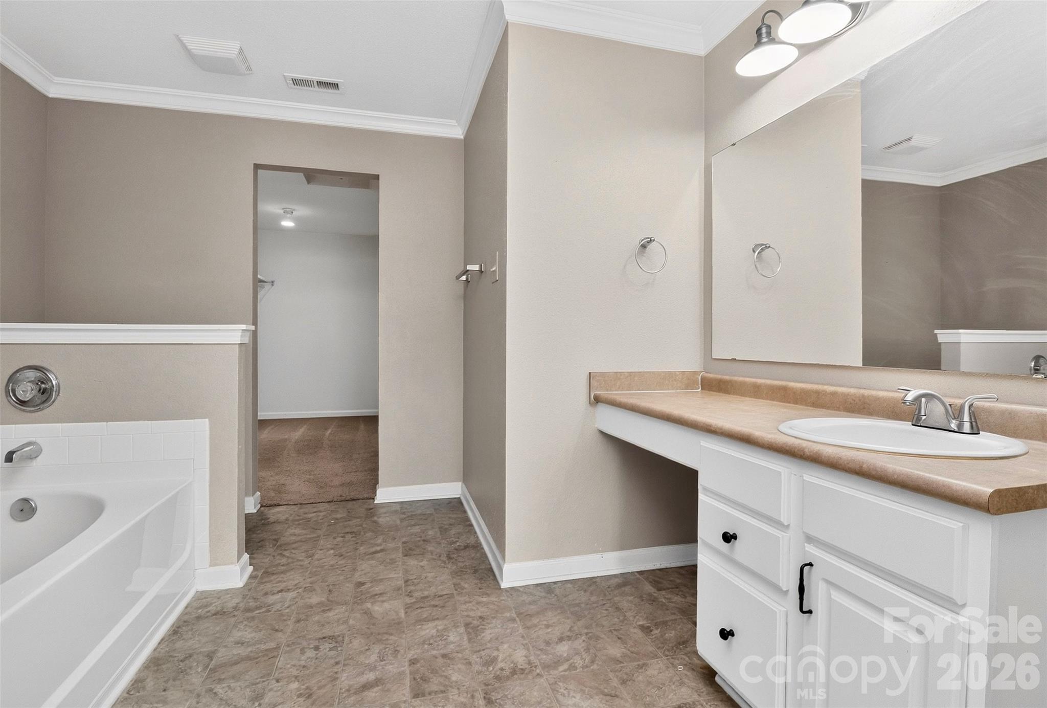 209 Farm Springs Drive Property Photo 33