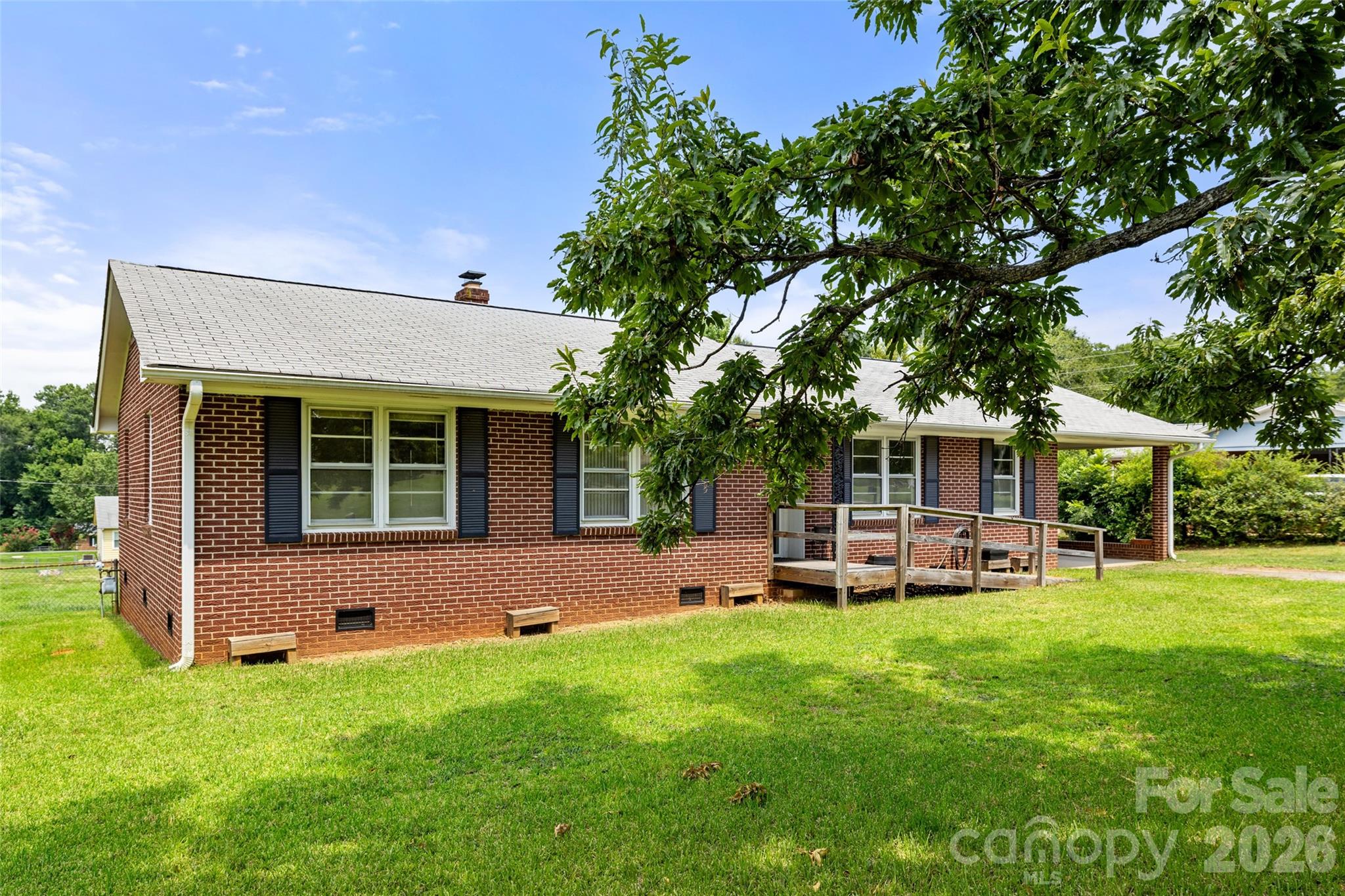 751 Springdale Road Property Photo 4