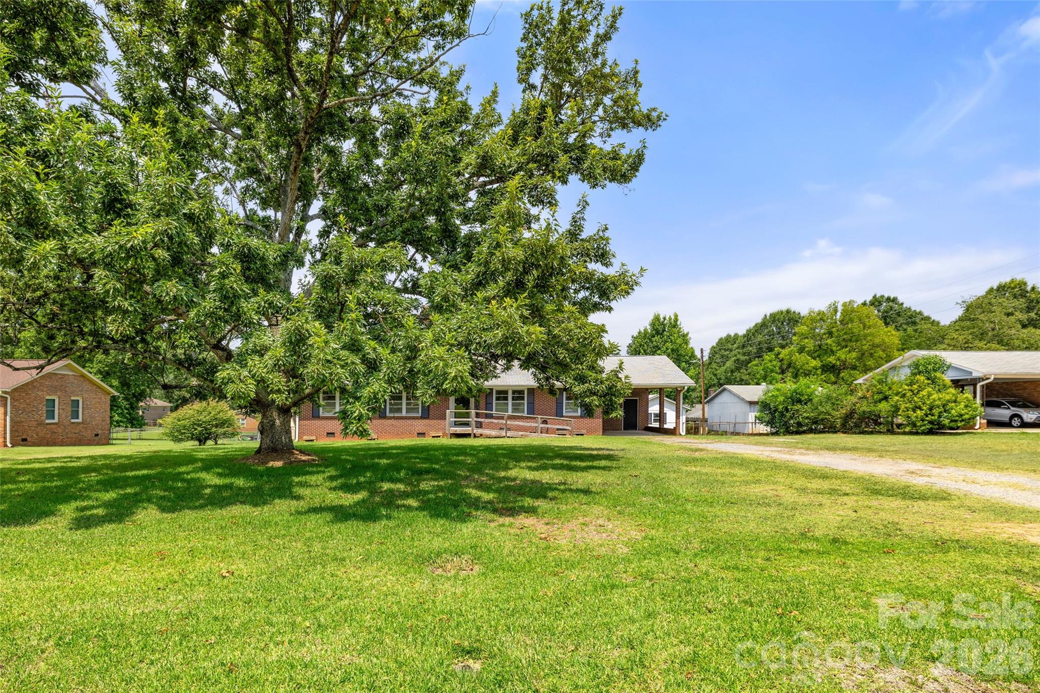 751 Springdale Road Property Photo 5