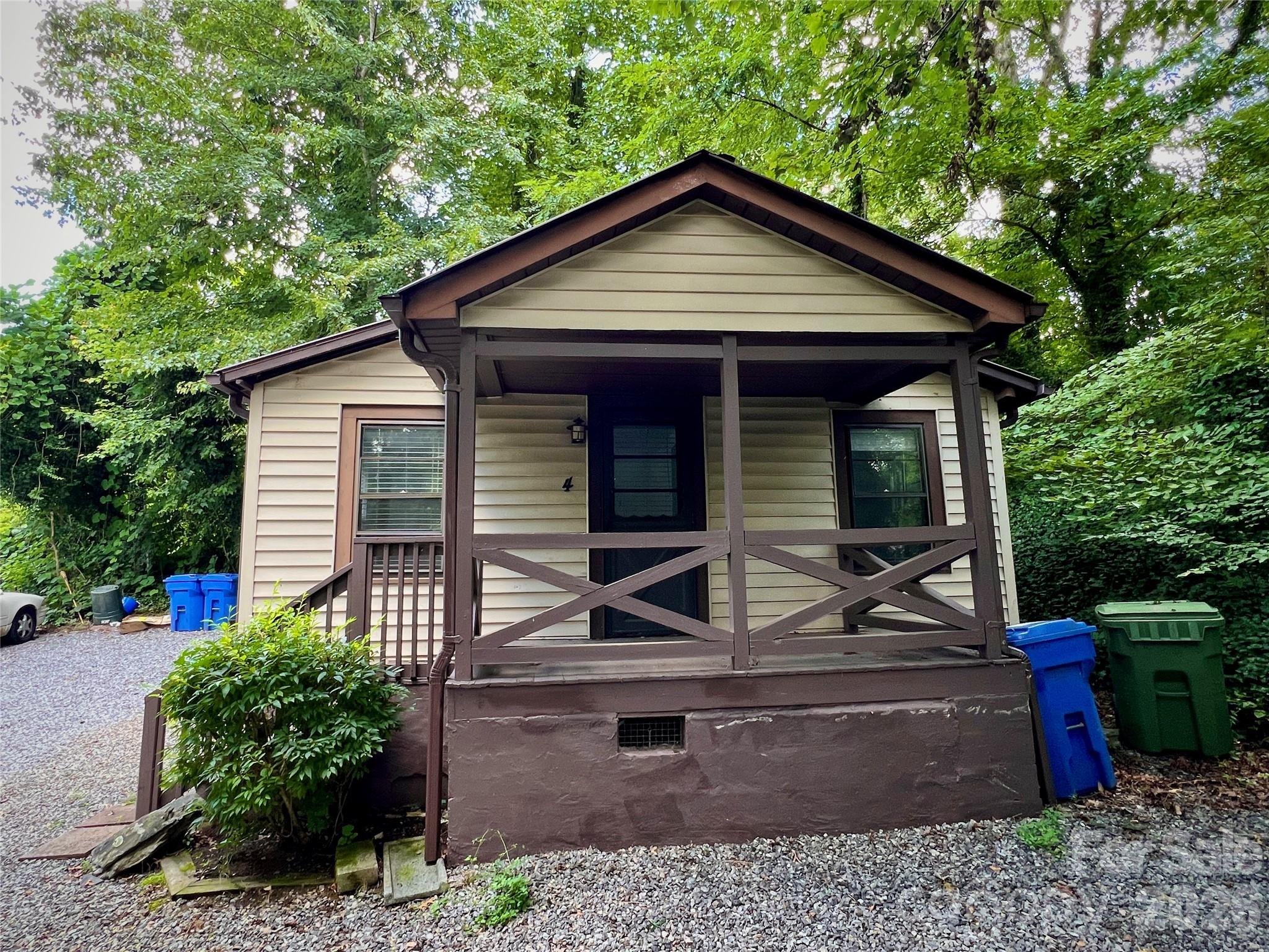 4 Arbutus Road Property Photo 1
