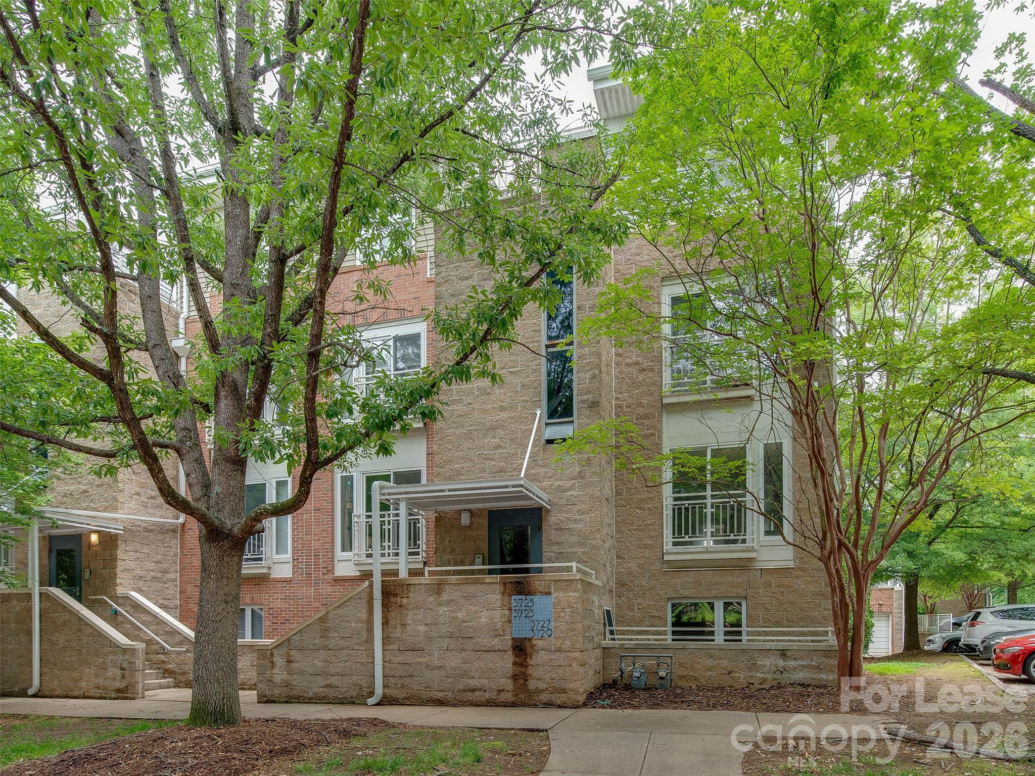 3729 Picasso Court Property Photo 1