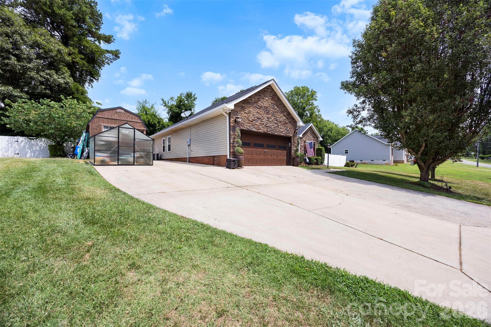 200 Brooks Drive Property Photo 44
