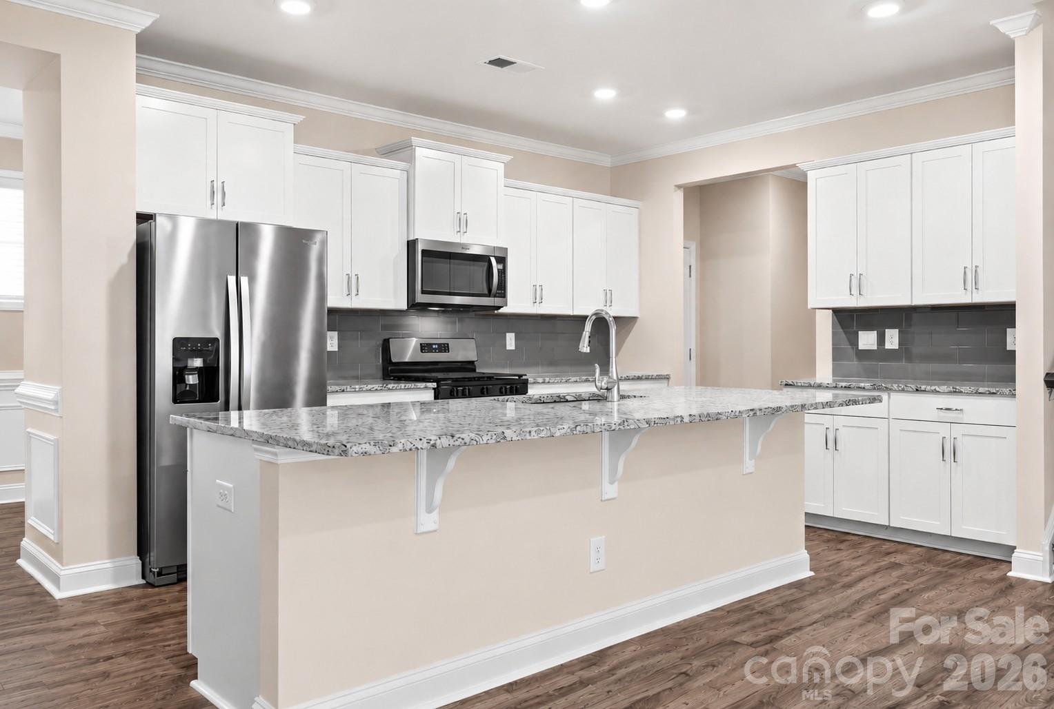 4103 Steel Way Property Photo 6