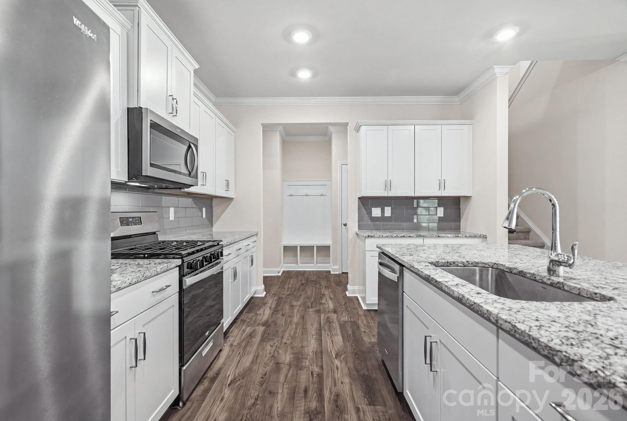 4103 Steel Way Property Photo 9
