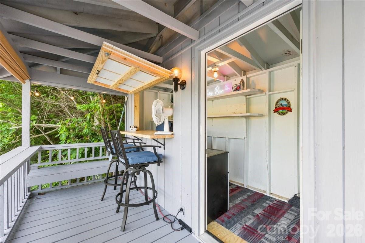 6149 N Shore Drive Property Photo 37