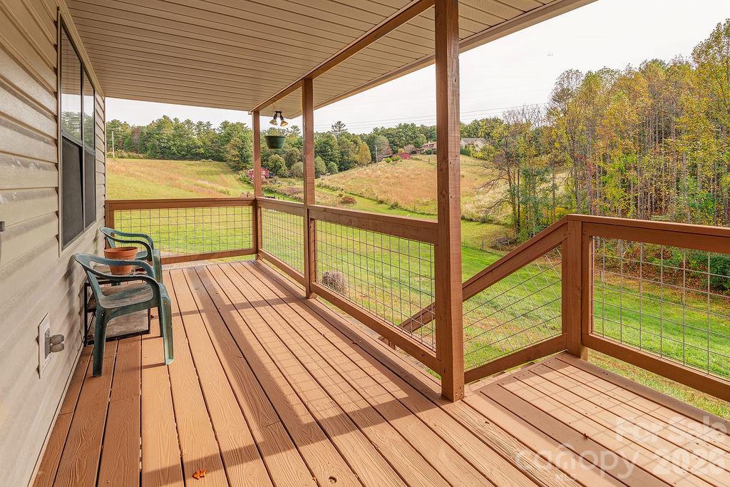 216 Pickens Road Property Photo 1