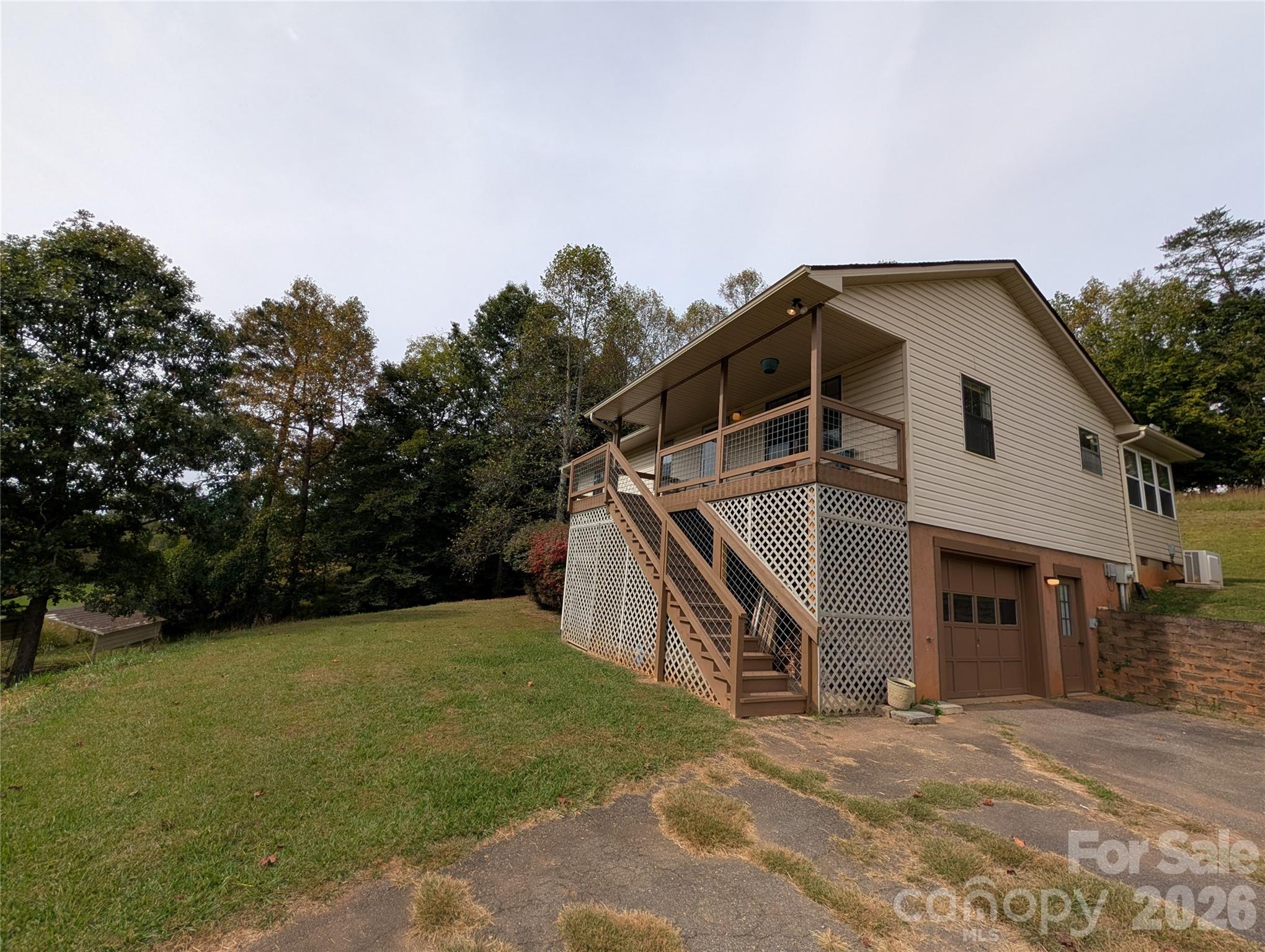 216 Pickens Road Property Photo 5