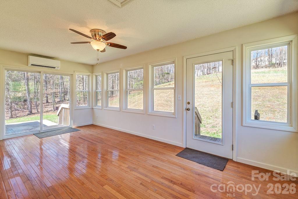 216 Pickens Road Property Photo 9