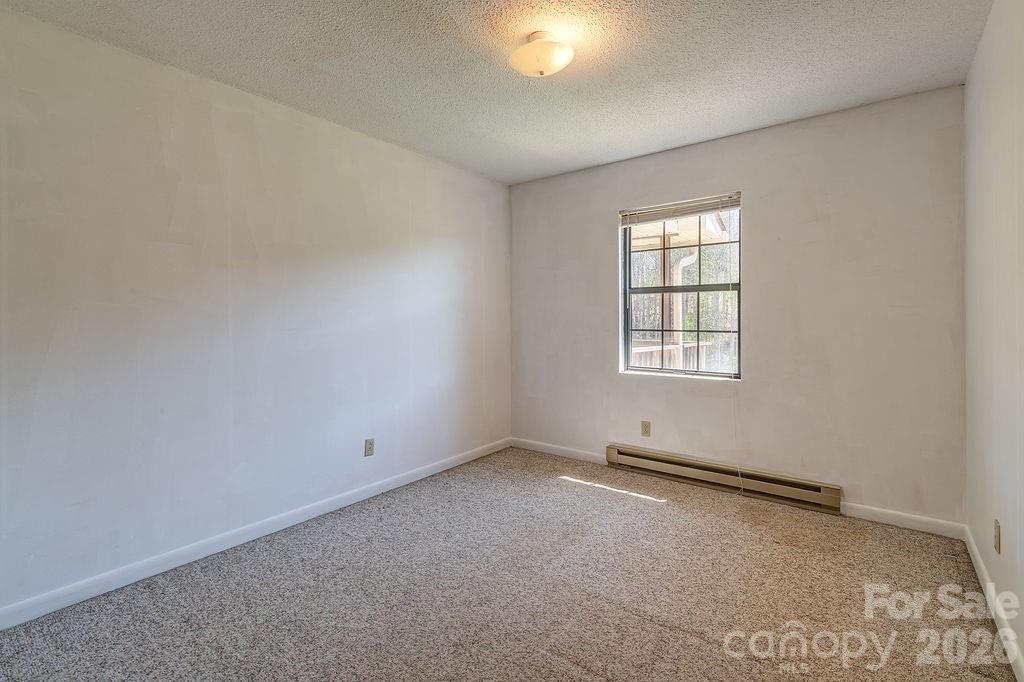216 Pickens Road Property Photo 14