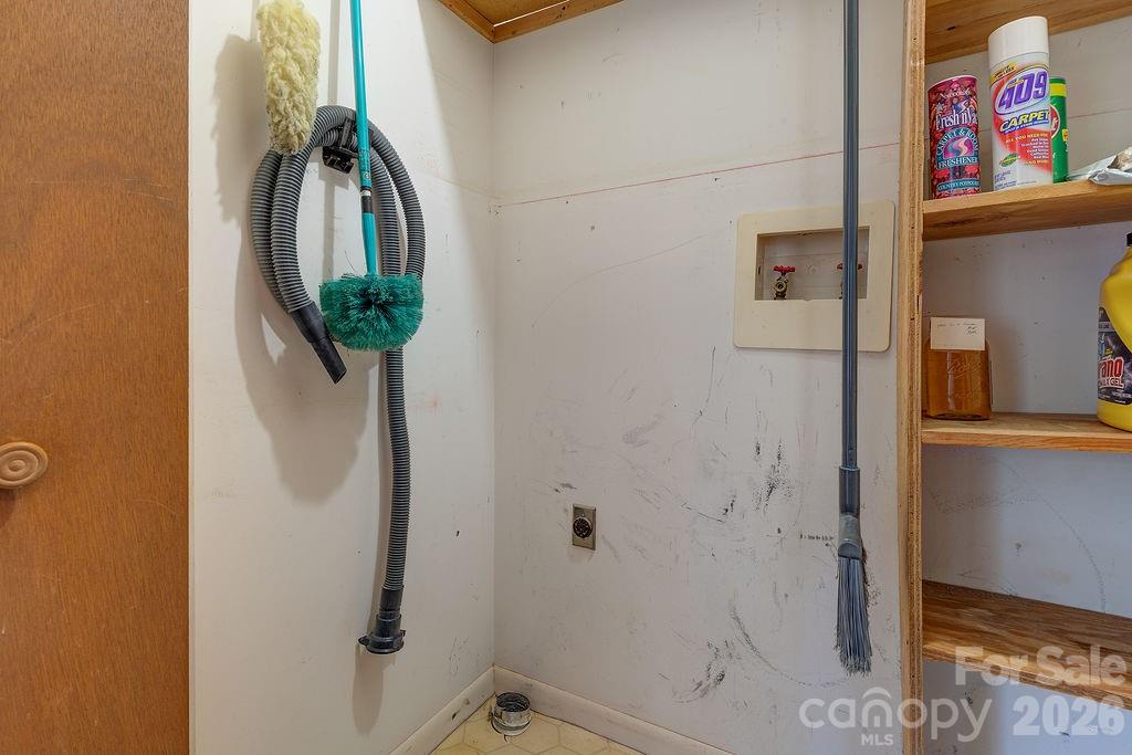 216 Pickens Road Property Photo 15