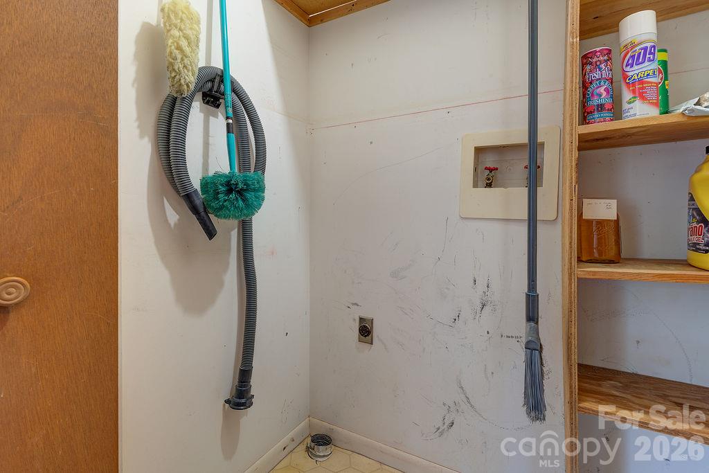 216 Pickens Road Property Photo 18