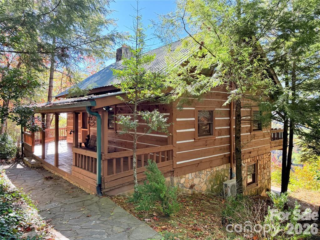 452 Wilderness Drive Property Photo 1