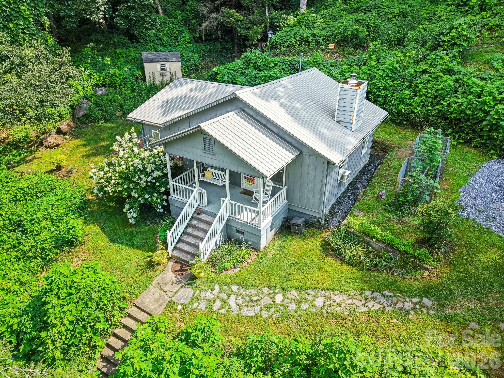 6115 Skyland Drive Property Photo 4