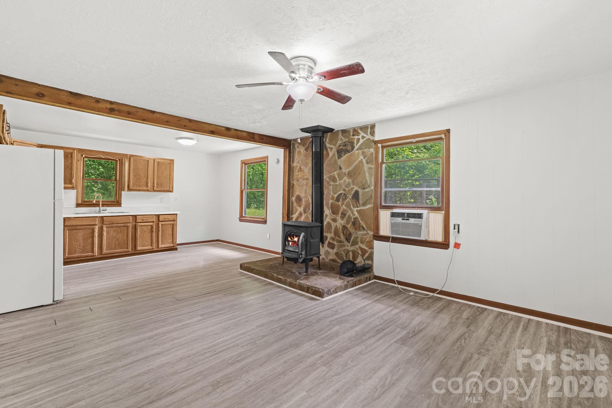 6115 Skyland Drive Property Photo 7