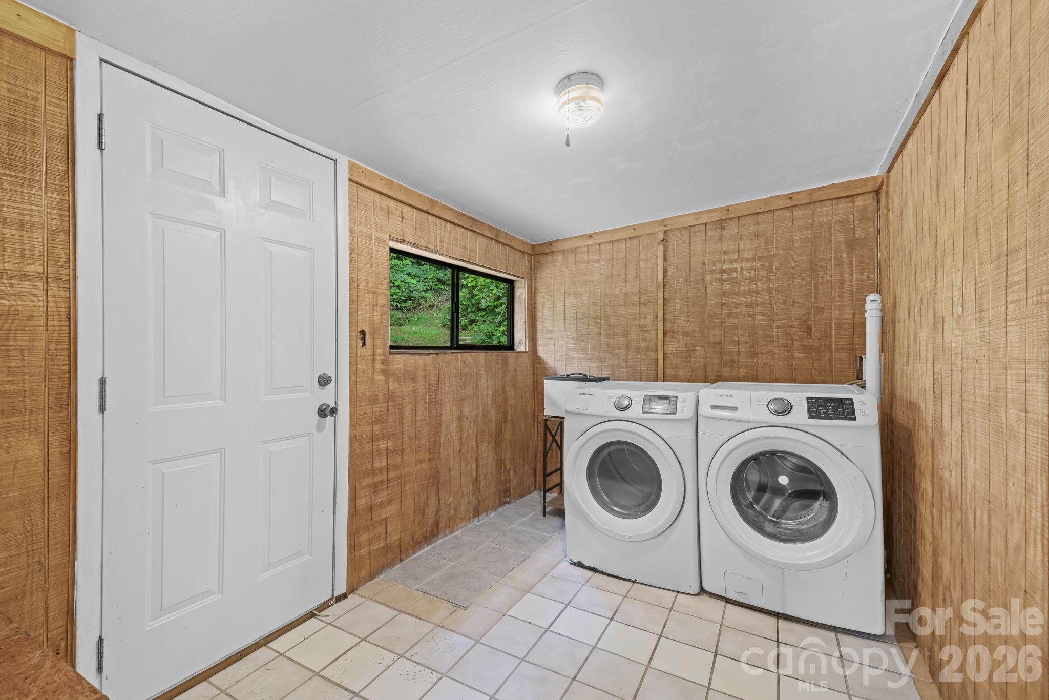 6115 Skyland Drive Property Photo 17