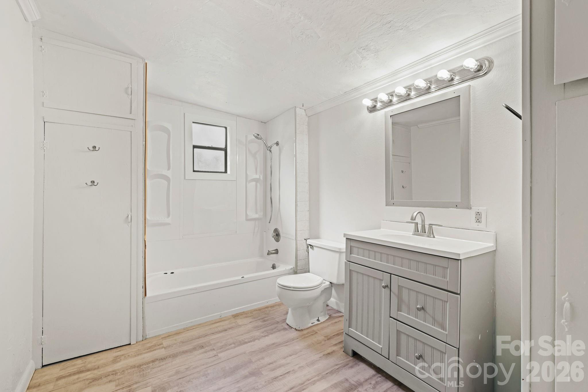 6115 Skyland Drive Property Photo 19