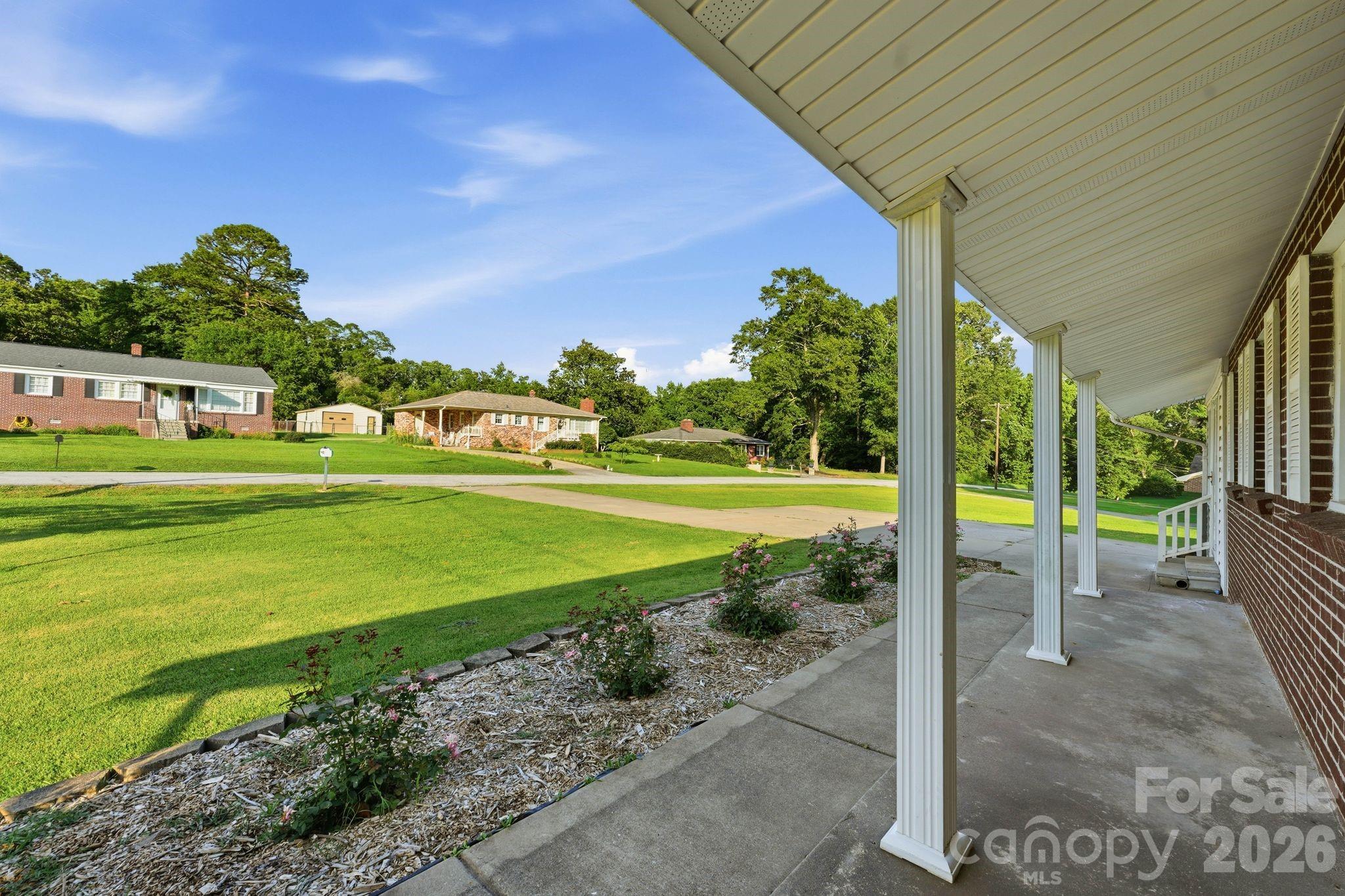 112 Brookside Drive Property Photo 5