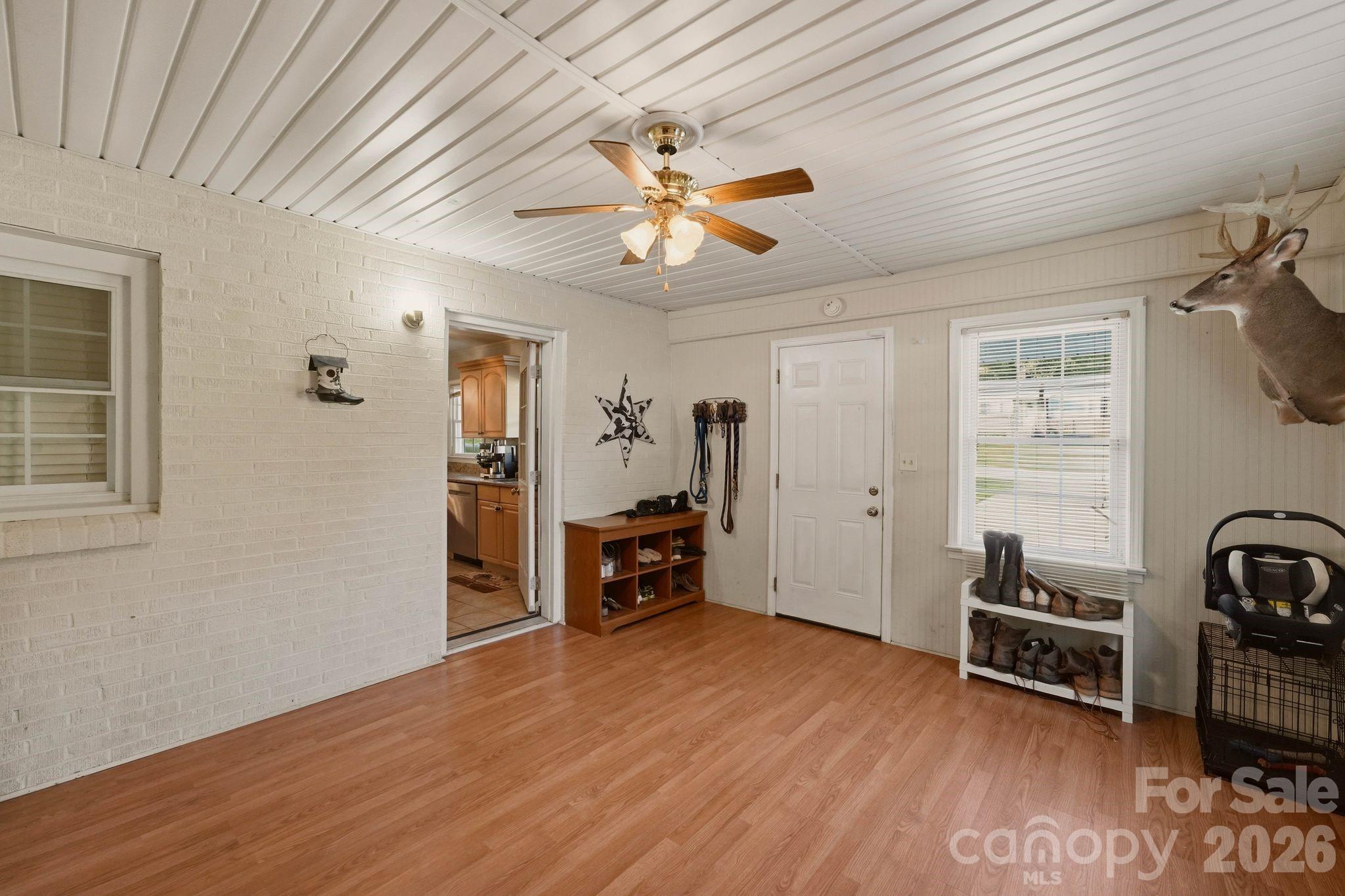 112 Brookside Drive Property Photo 7