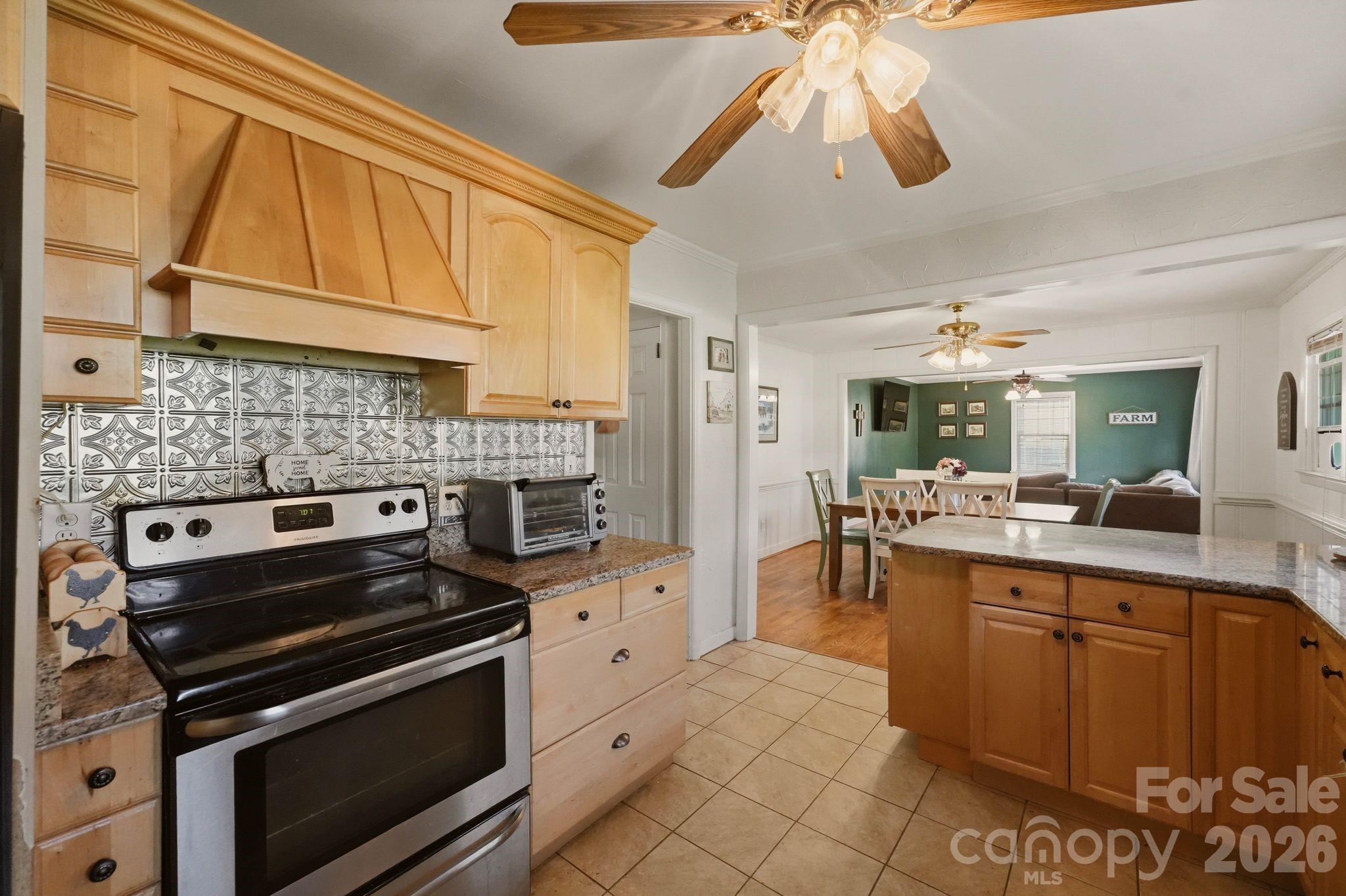 112 Brookside Drive Property Photo 9