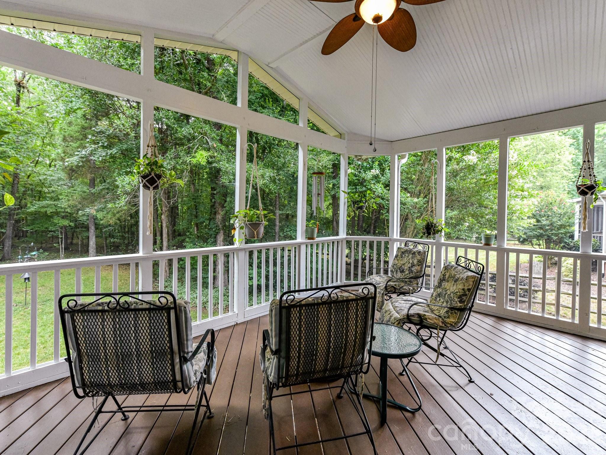 8505 Tintinhull Lane Property Photo 3