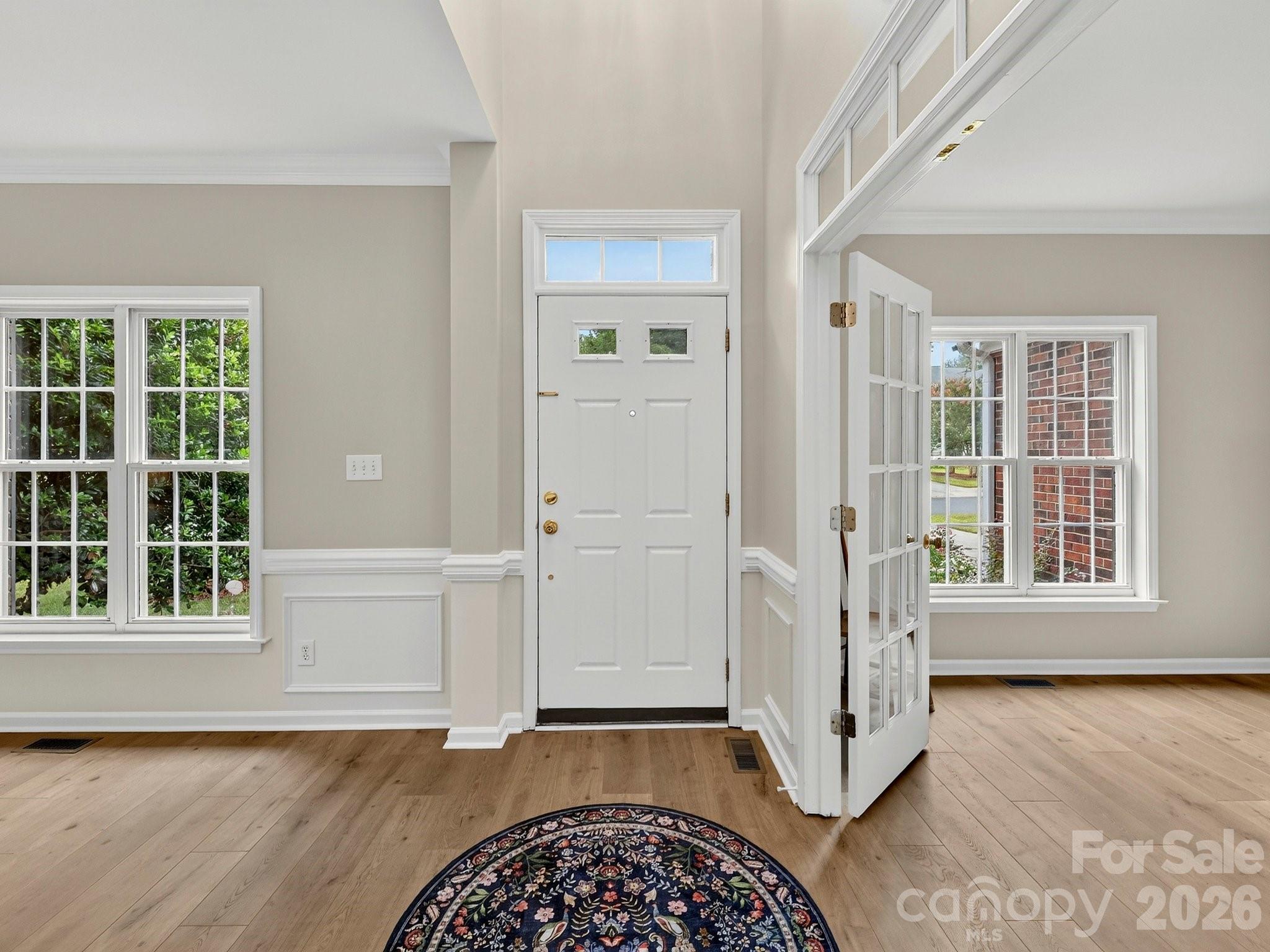 8505 Tintinhull Lane Property Photo 6