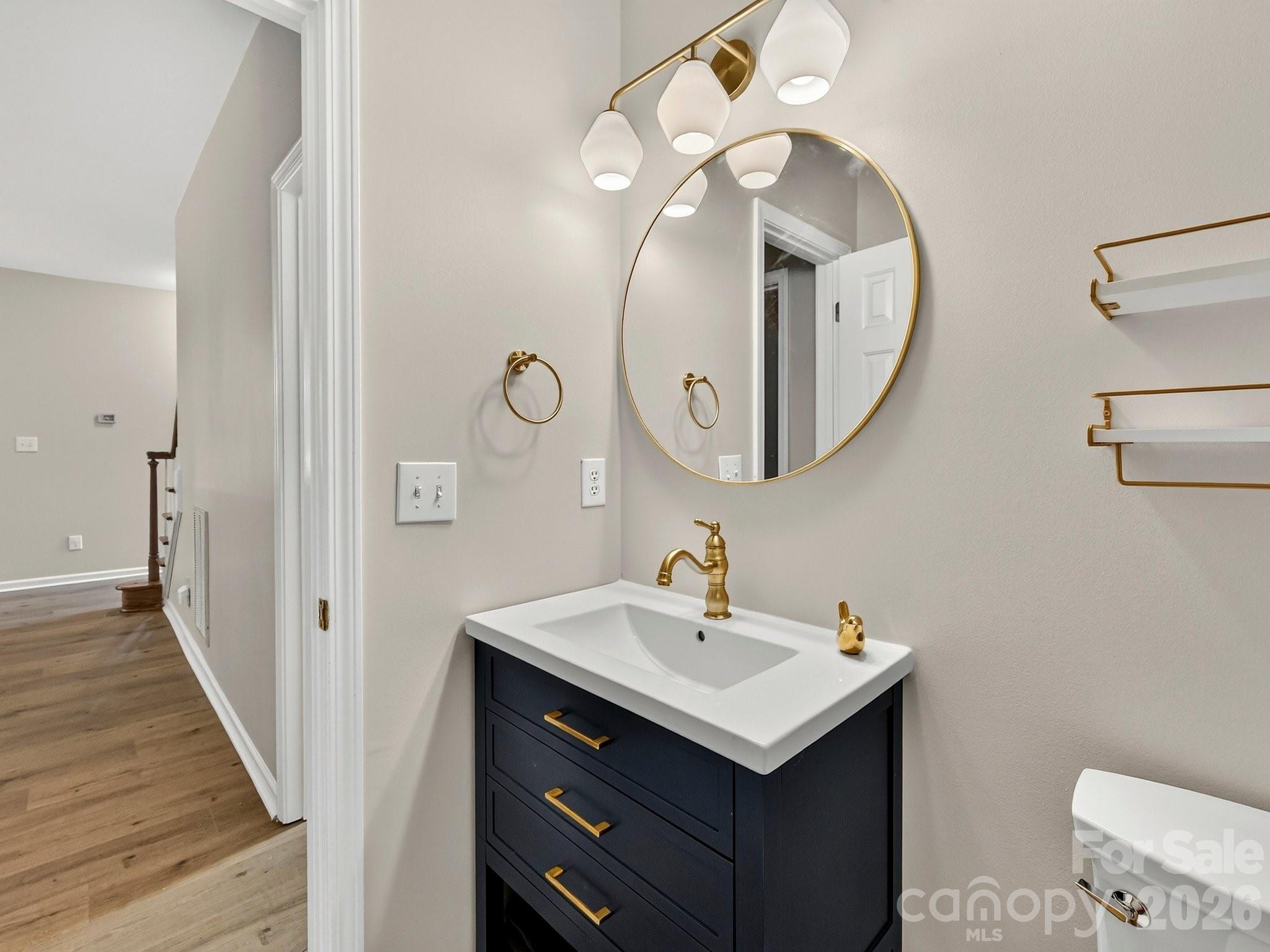 8505 Tintinhull Lane Property Photo 7