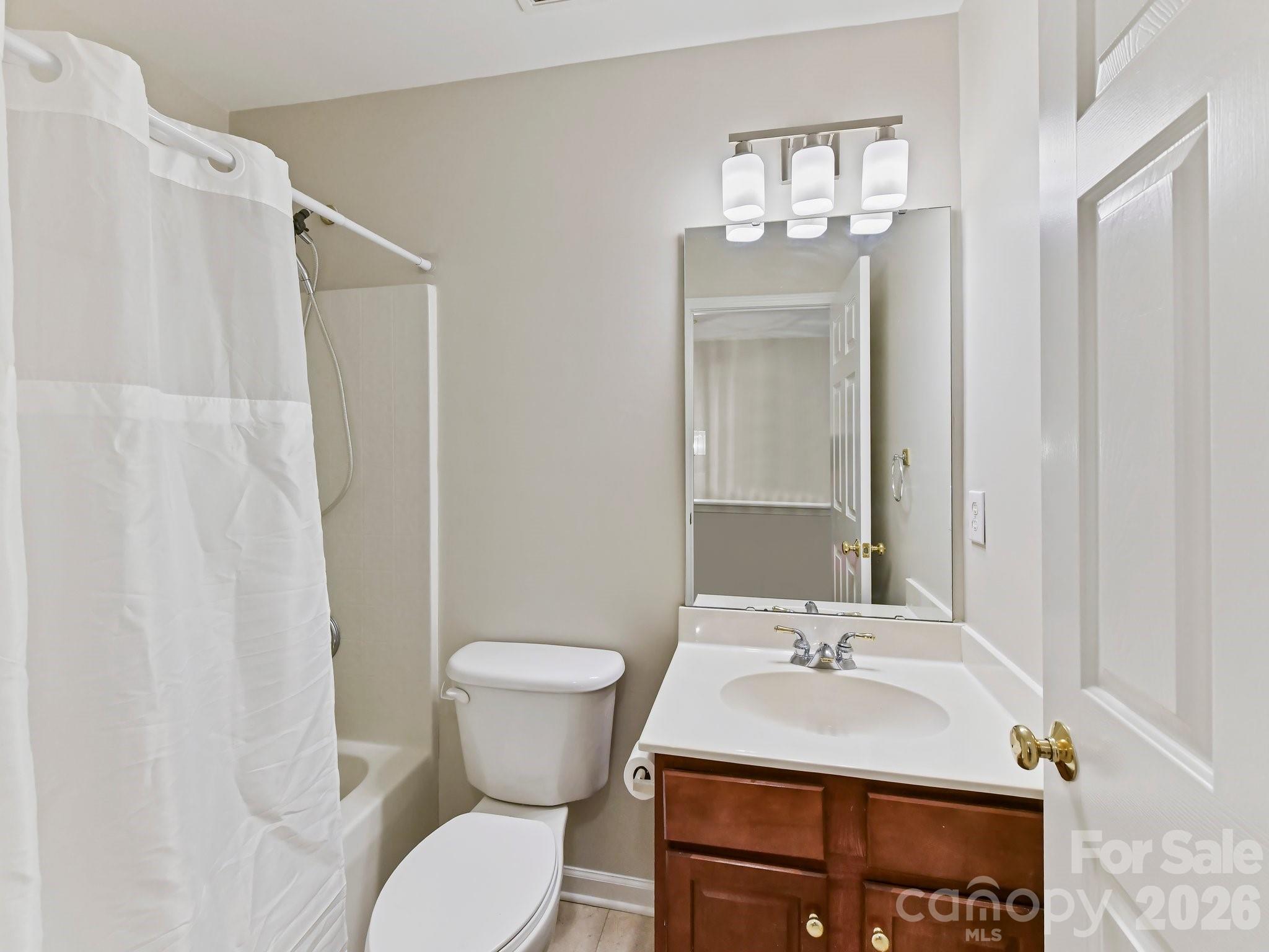 8505 Tintinhull Lane Property Photo 27