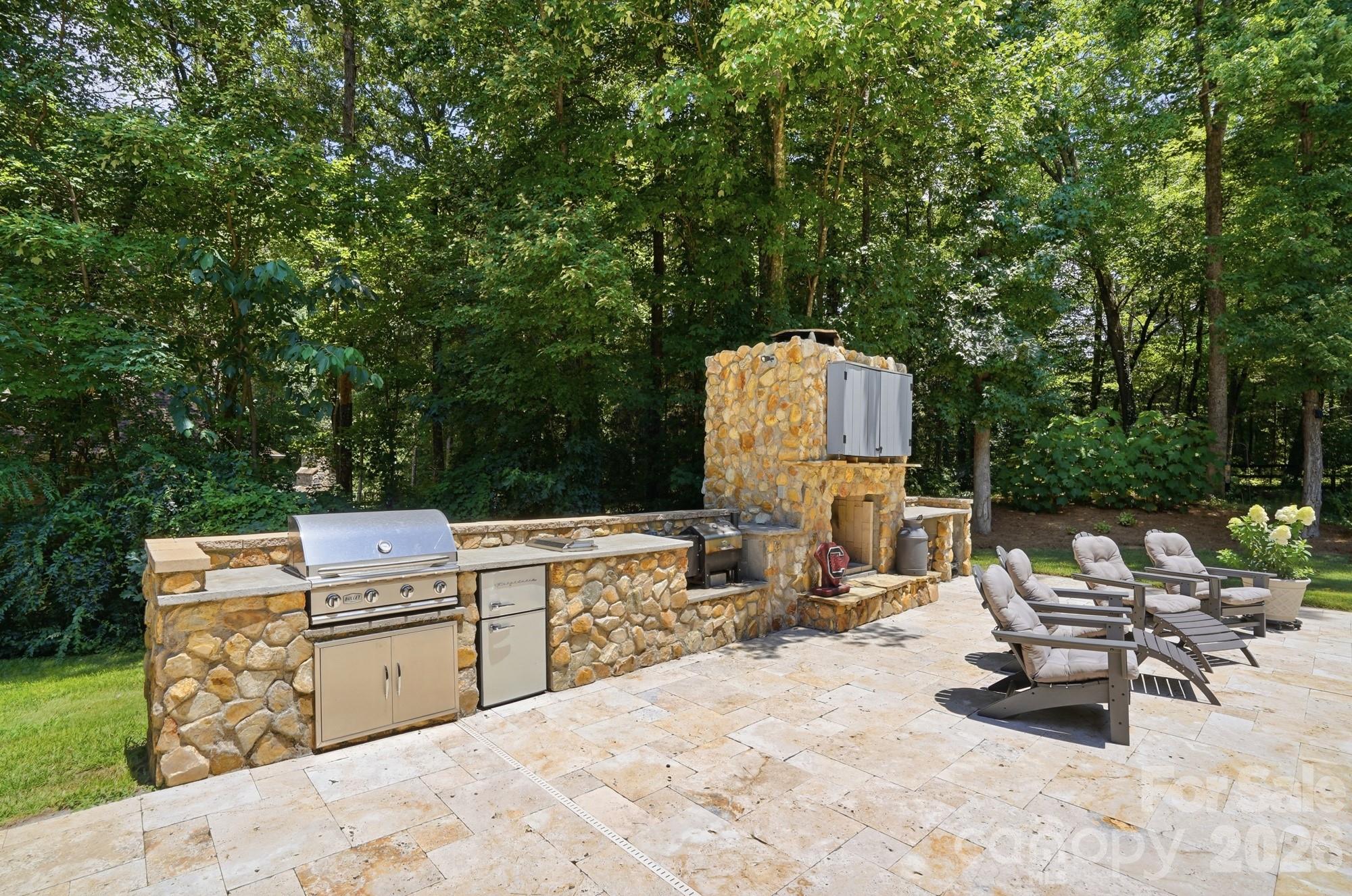 832 Savile Lane Property Photo 41