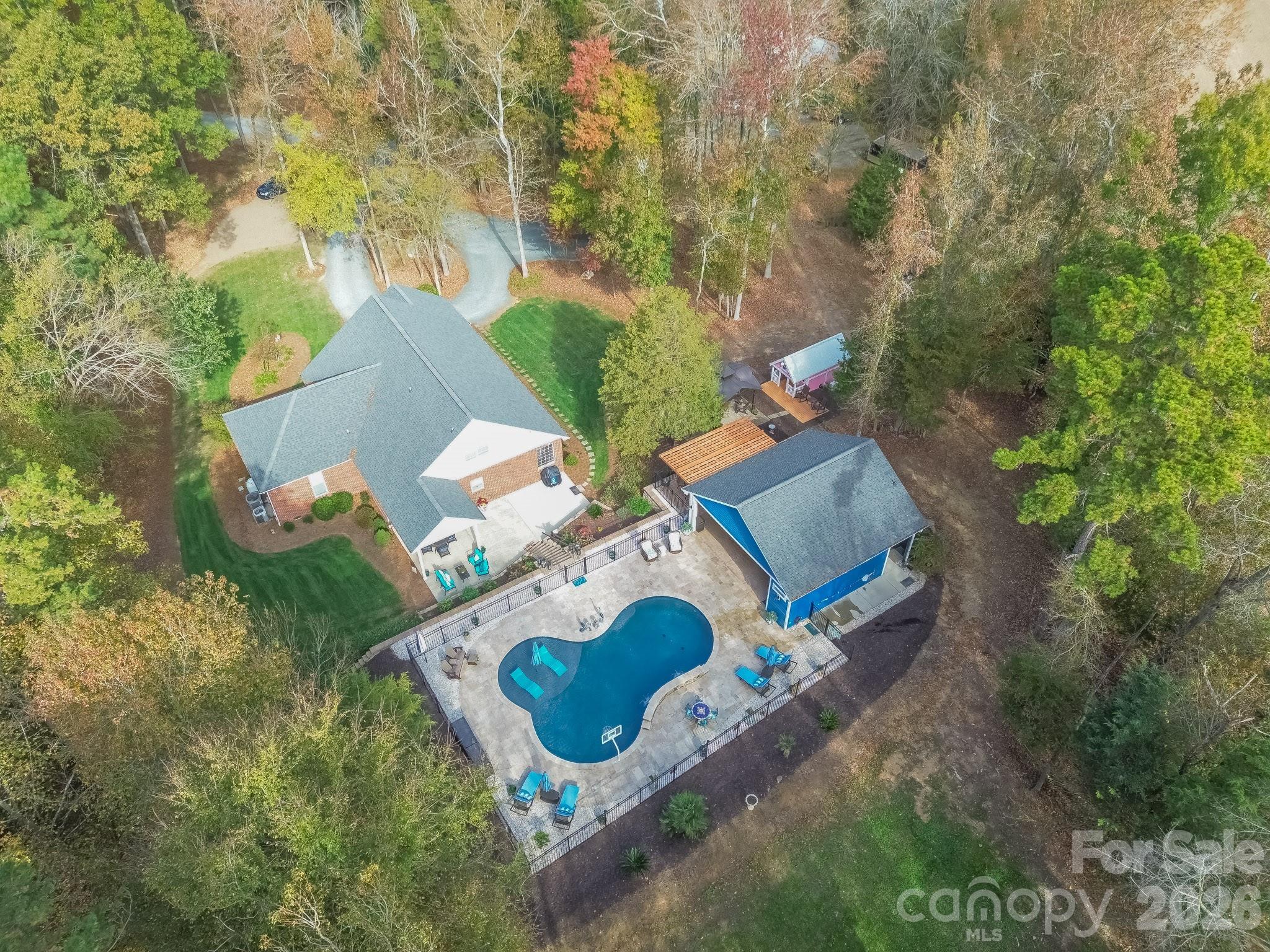 415 Witmore Road Property Photo 7