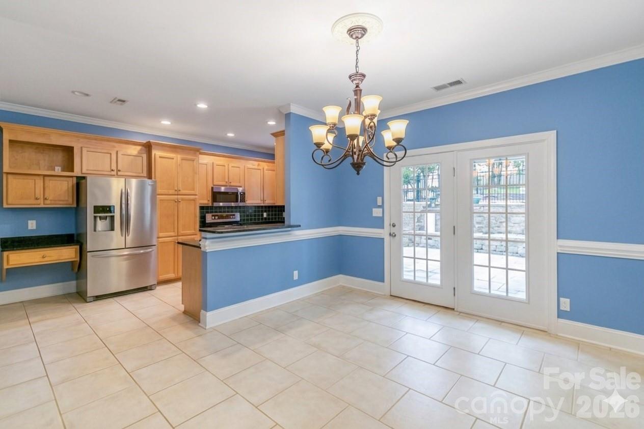 415 Witmore Road Property Photo 10