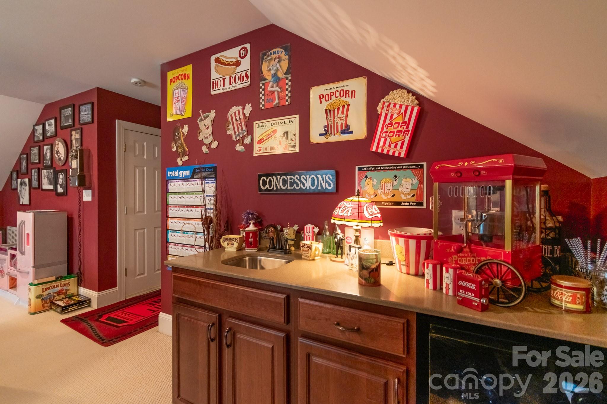 415 Witmore Road Property Photo 22
