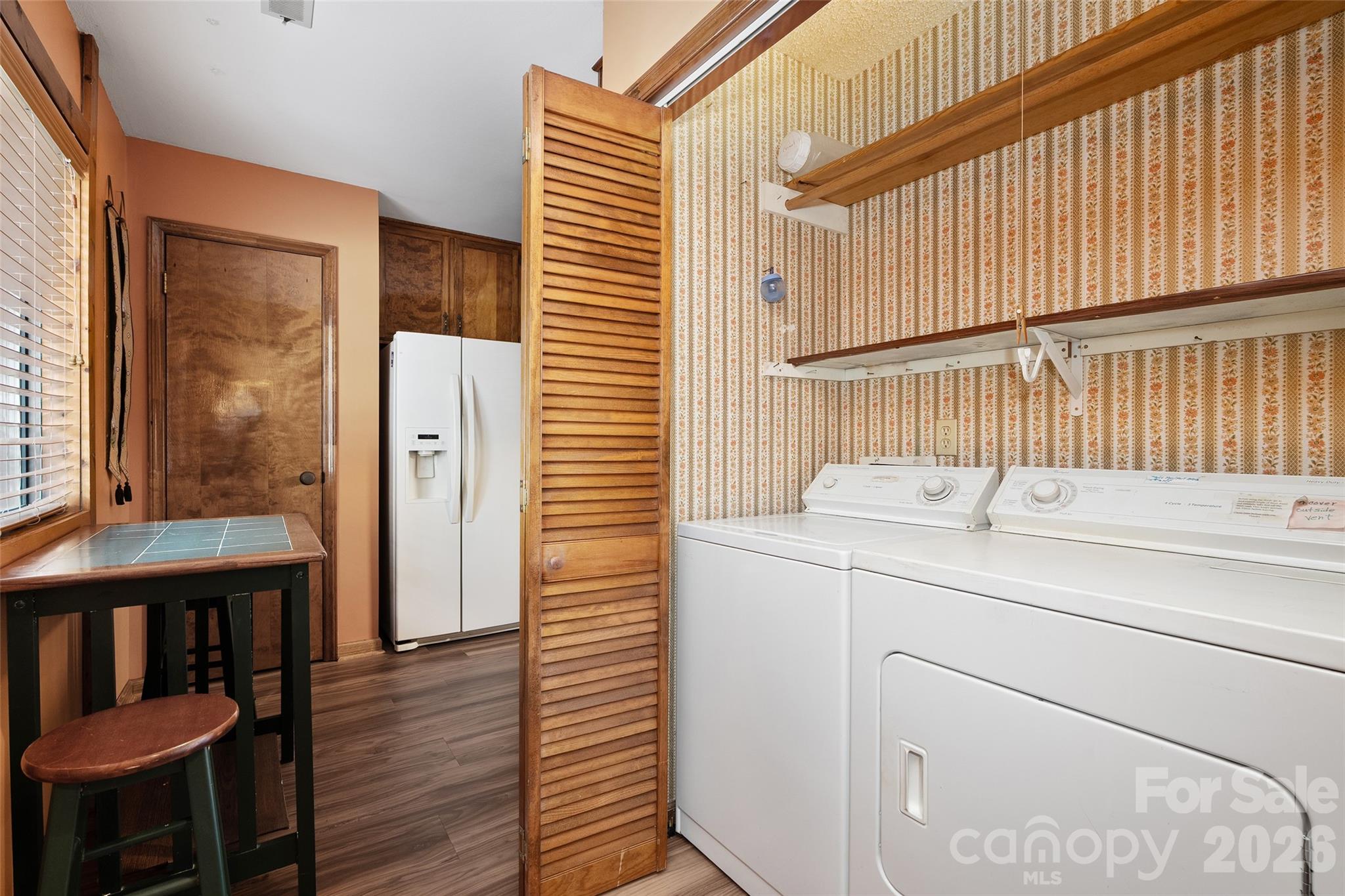 37 George Circle Property Photo 7