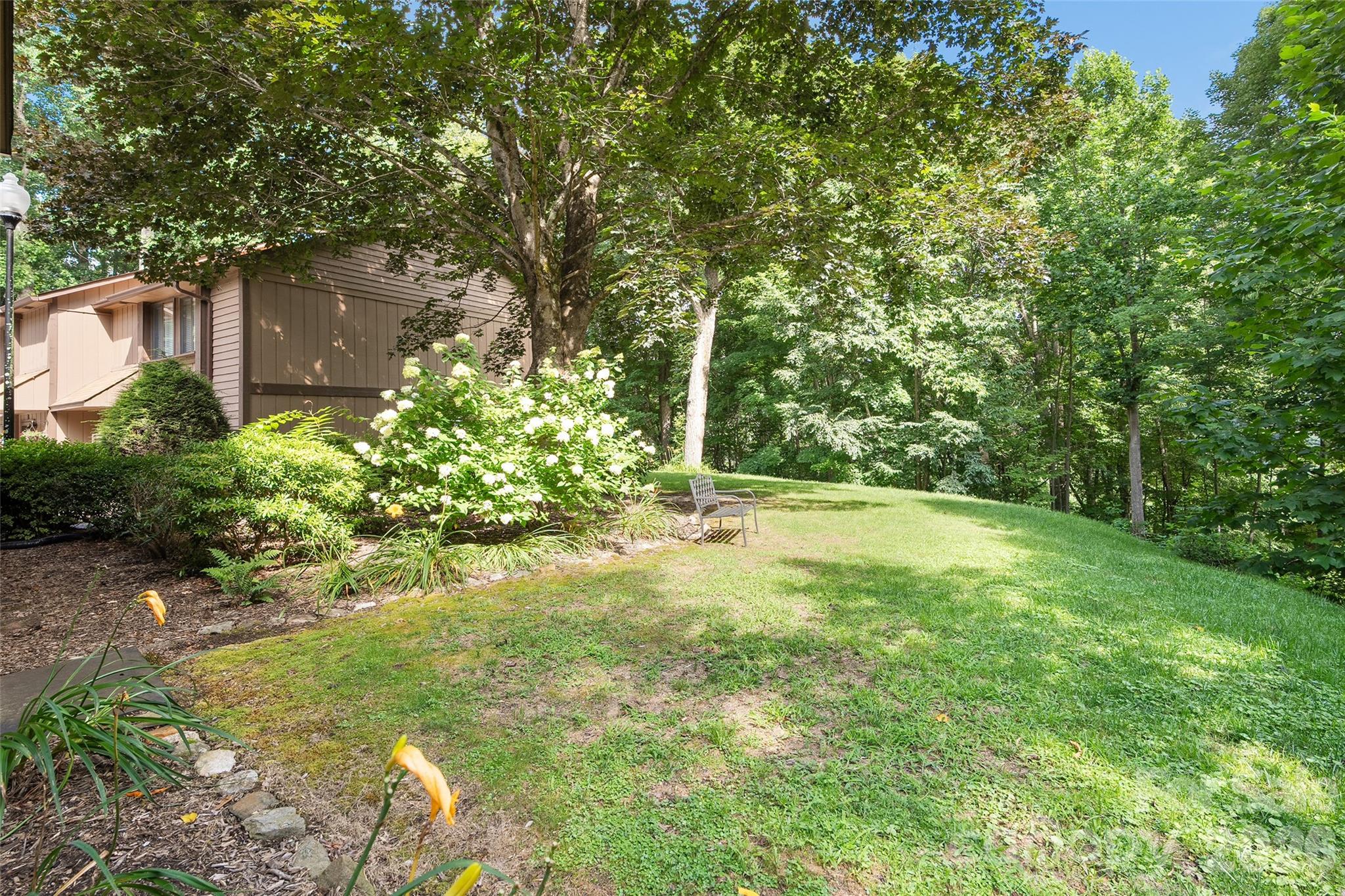 37 George Circle Property Photo 17