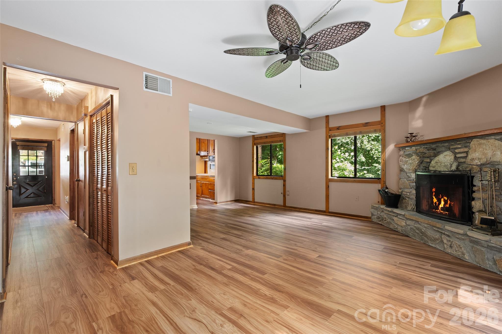 37 George Circle Property Photo 20