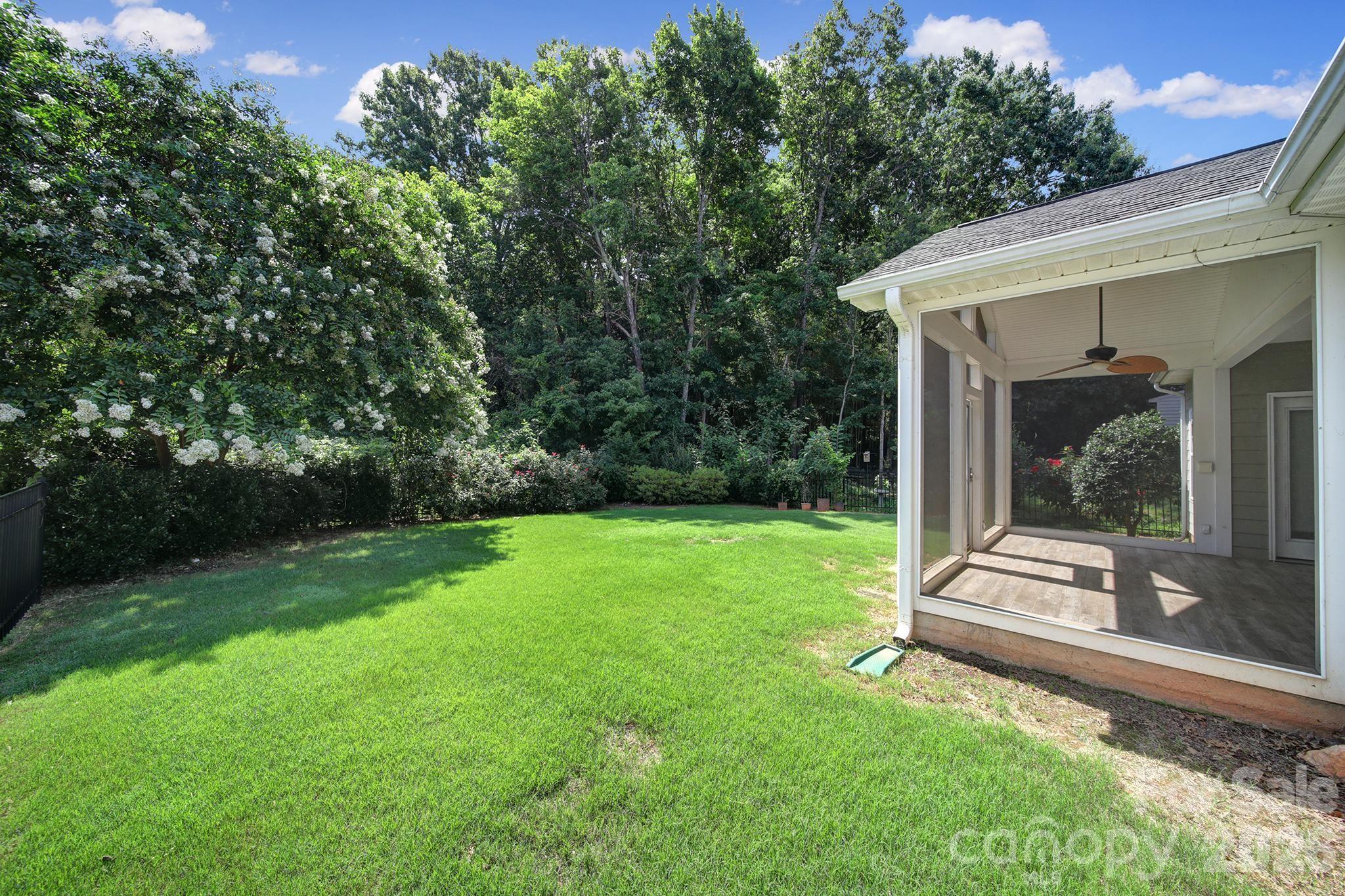2001 Oakmere Road Property Photo 35