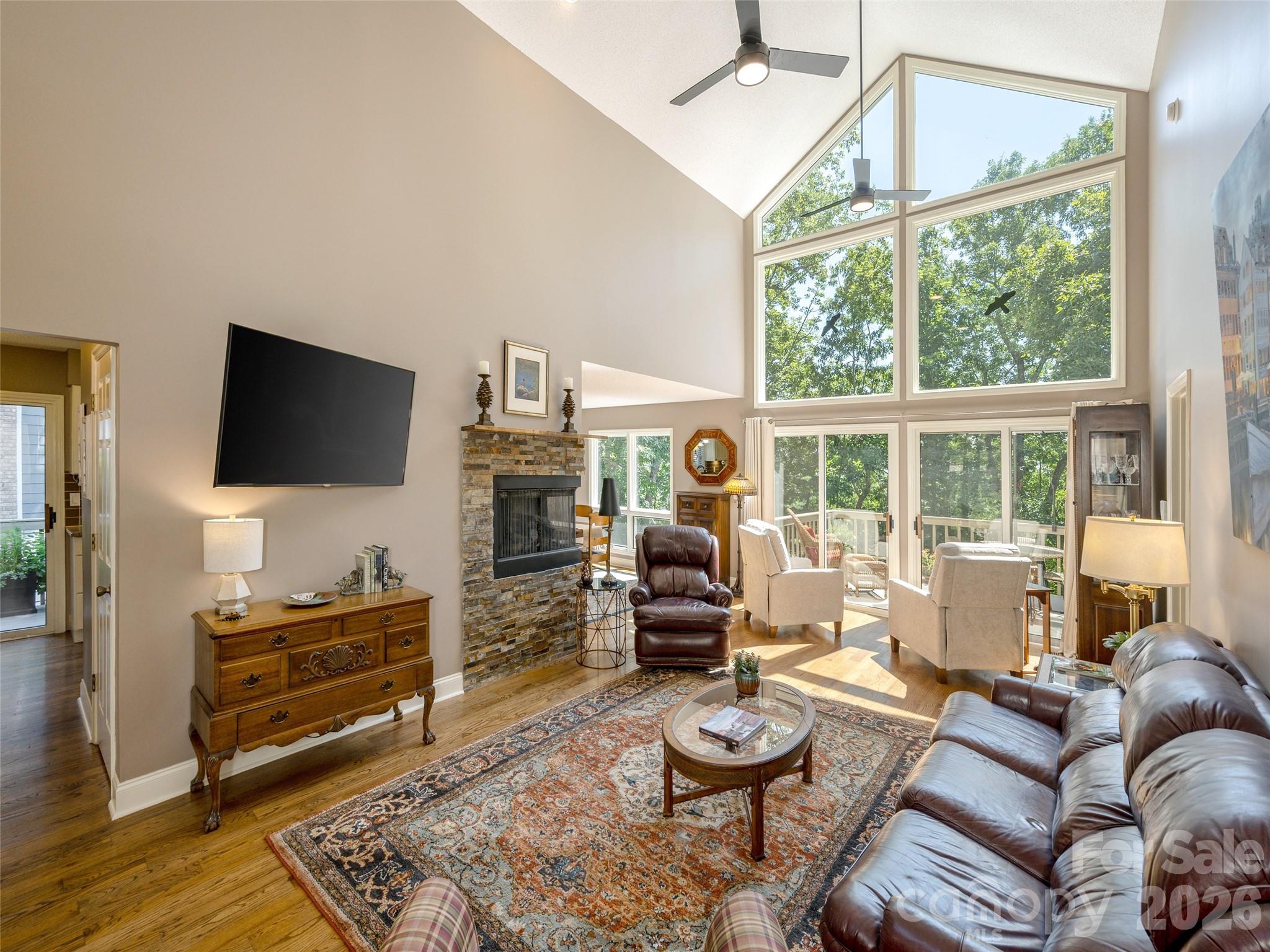 210 Claymoor Court Property Photo 8