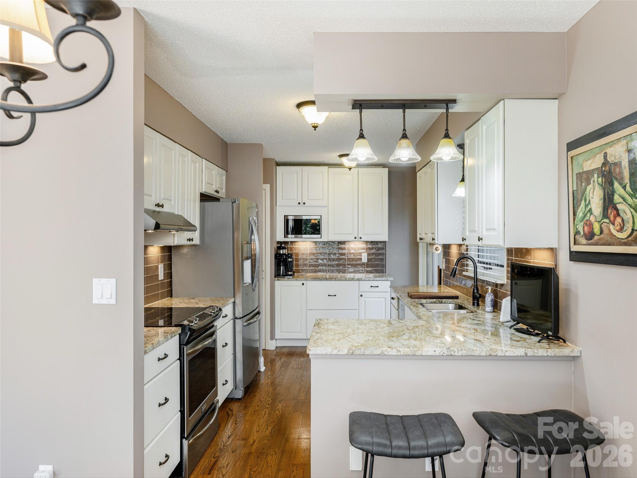 210 Claymoor Court Property Photo 12