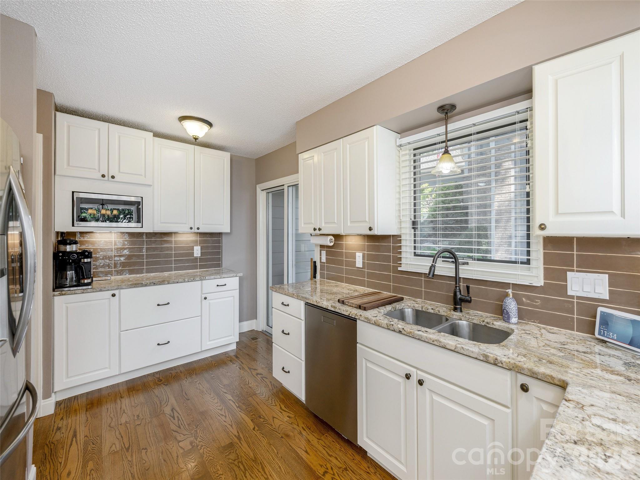 210 Claymoor Court Property Photo 14