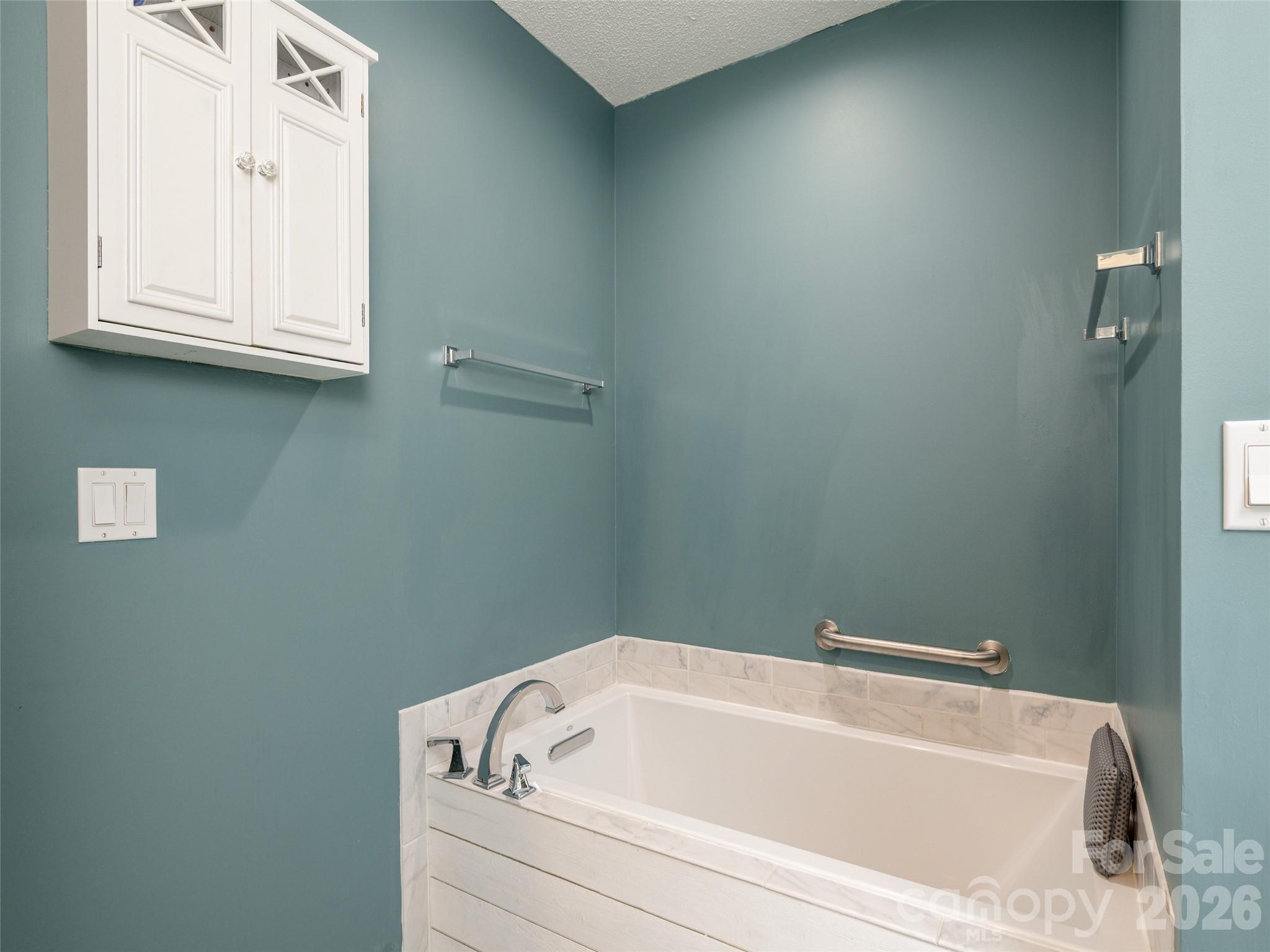 210 Claymoor Court Property Photo 21