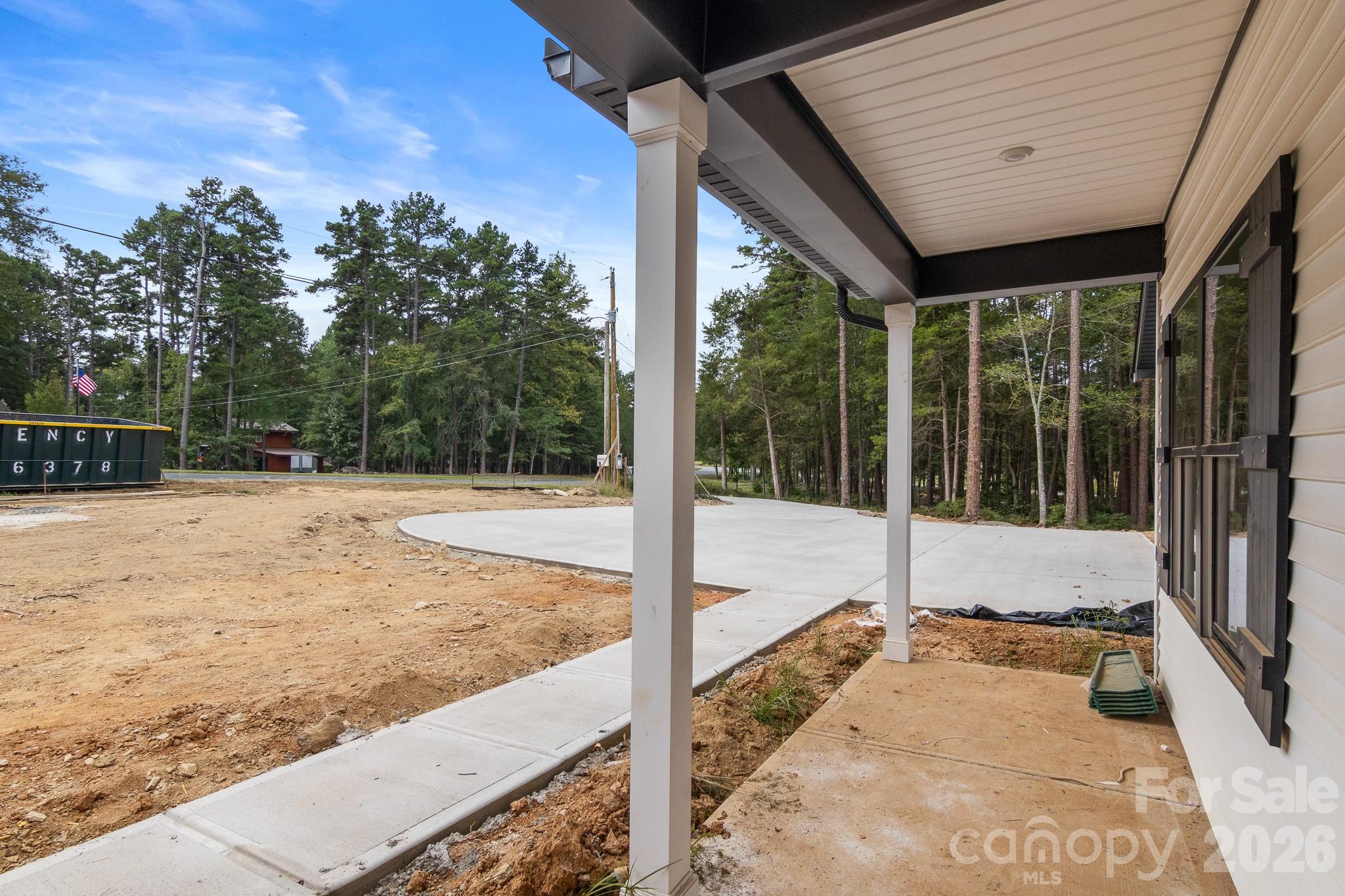 816 Winding Brook Road Property Photo 3
