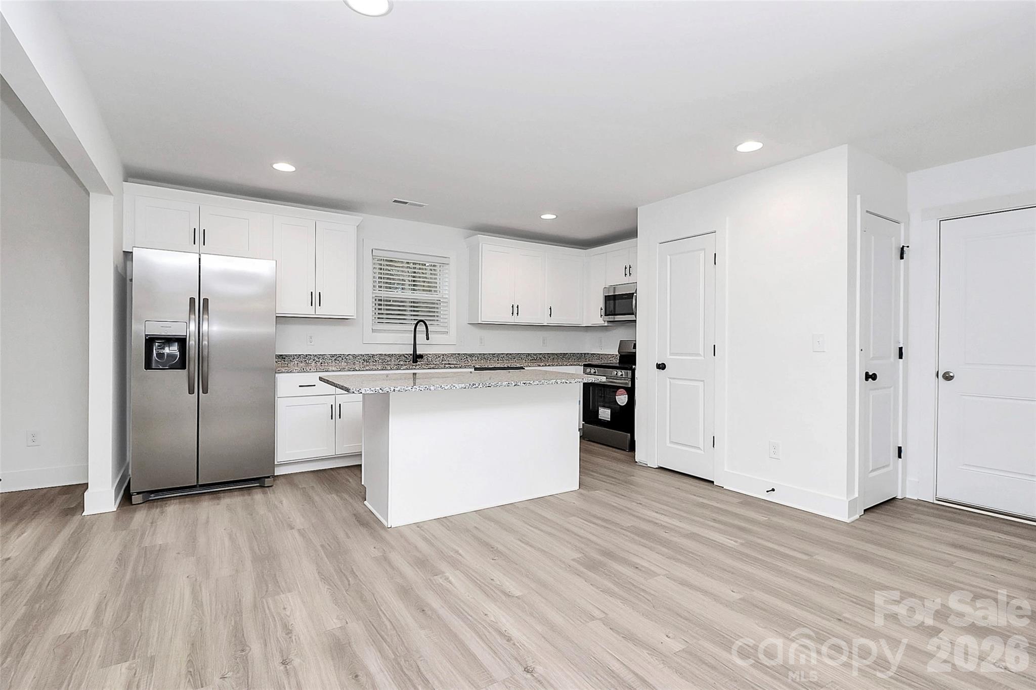 816 Winding Brook Road Property Photo 10