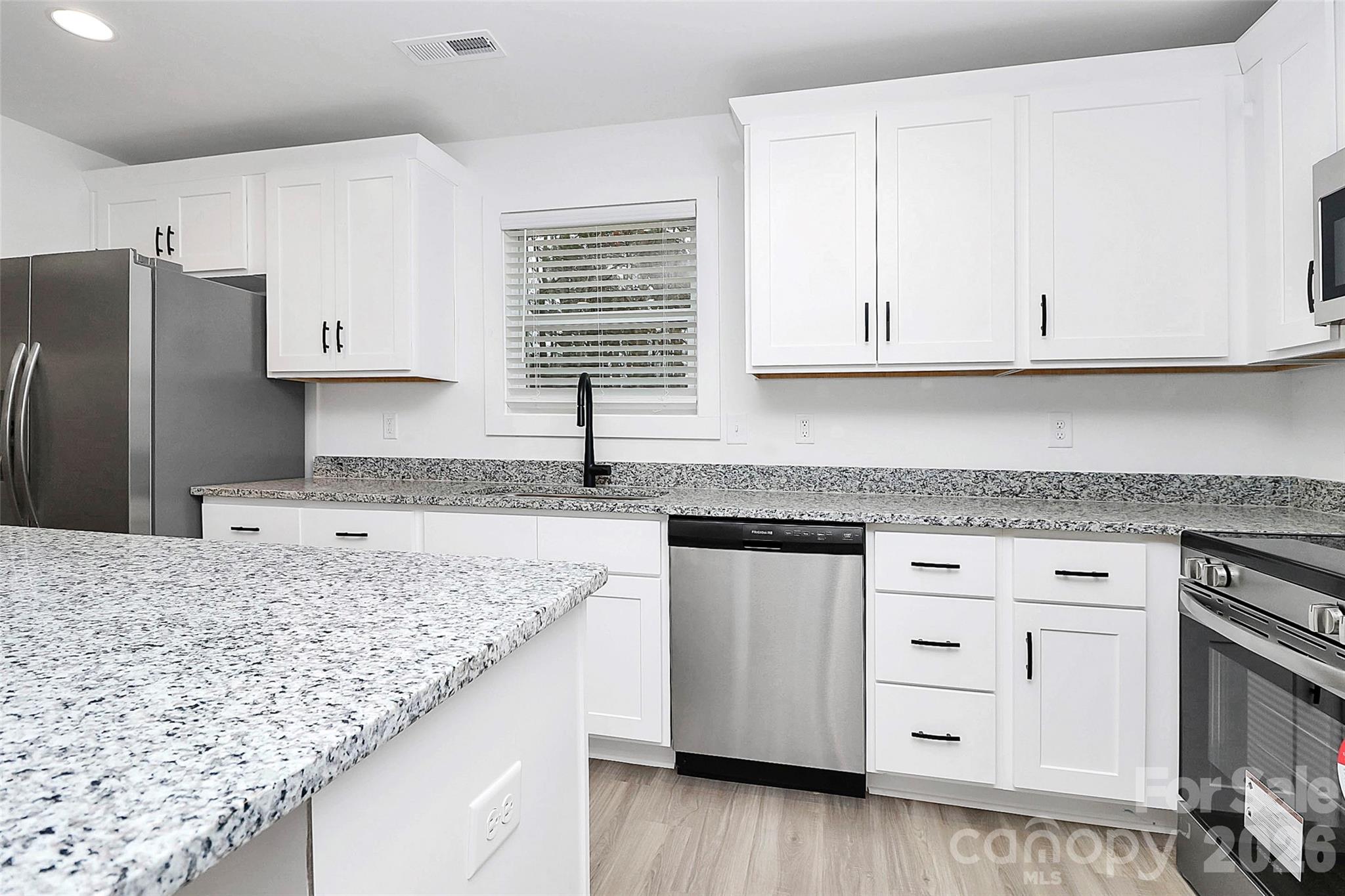 816 Winding Brook Road Property Photo 14