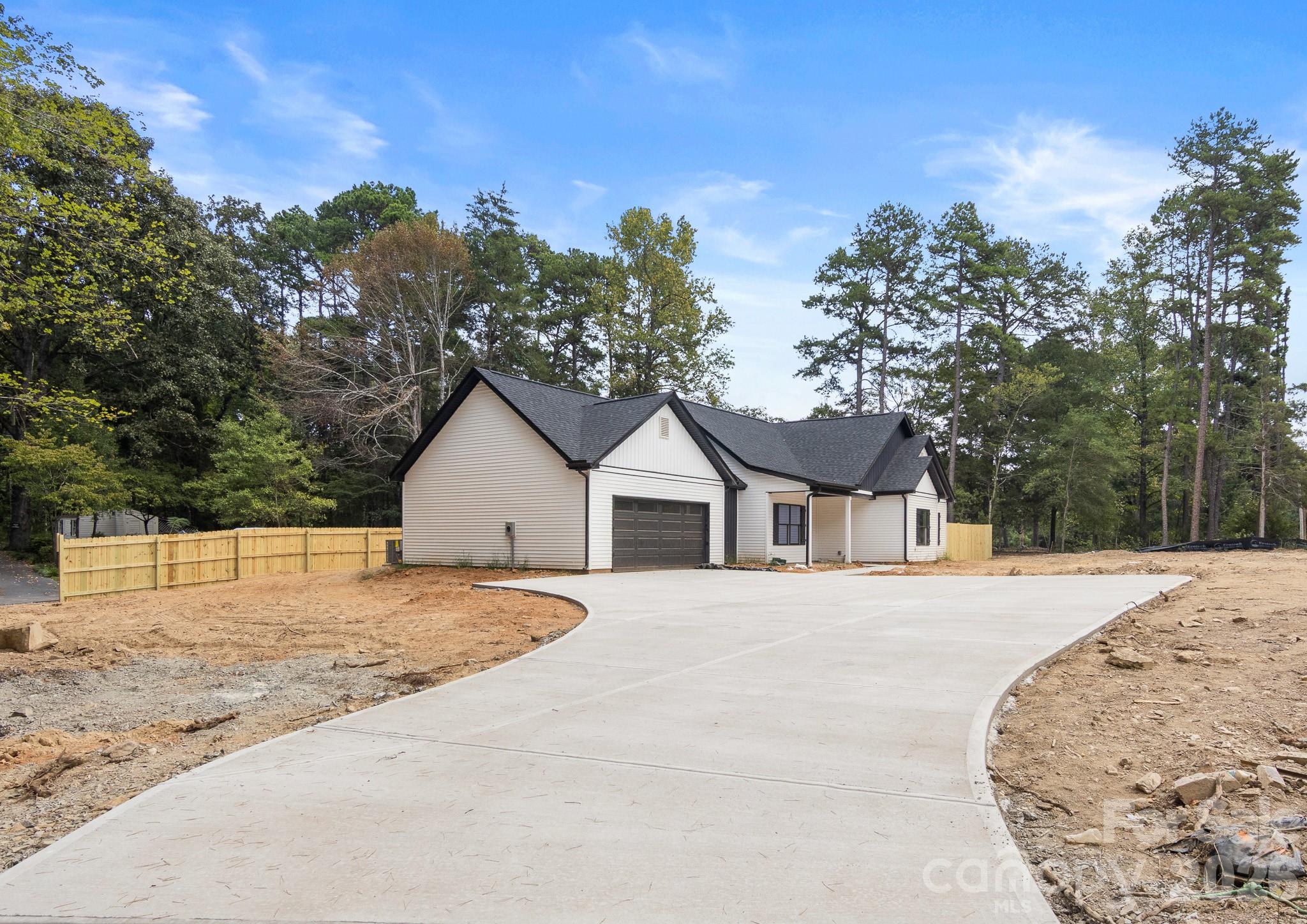 816 Winding Brook Road Property Photo 36