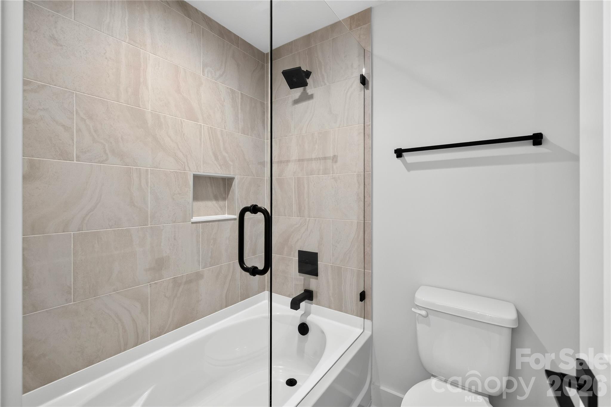 21017 Entrada Drive Property Photo 34