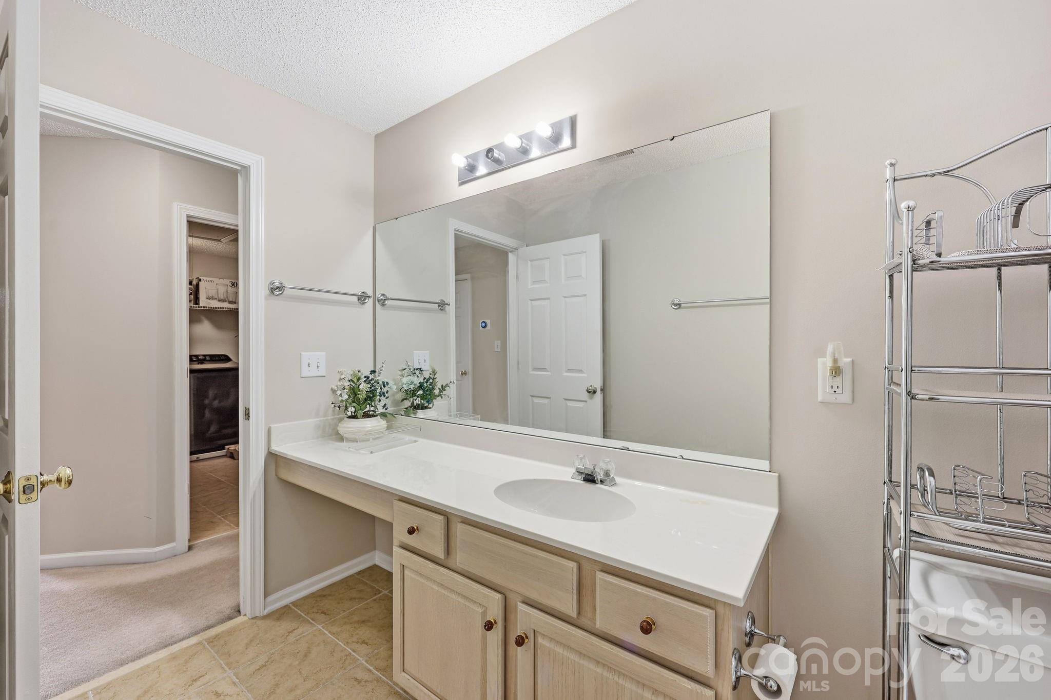 8818 Norway Court Property Photo 25