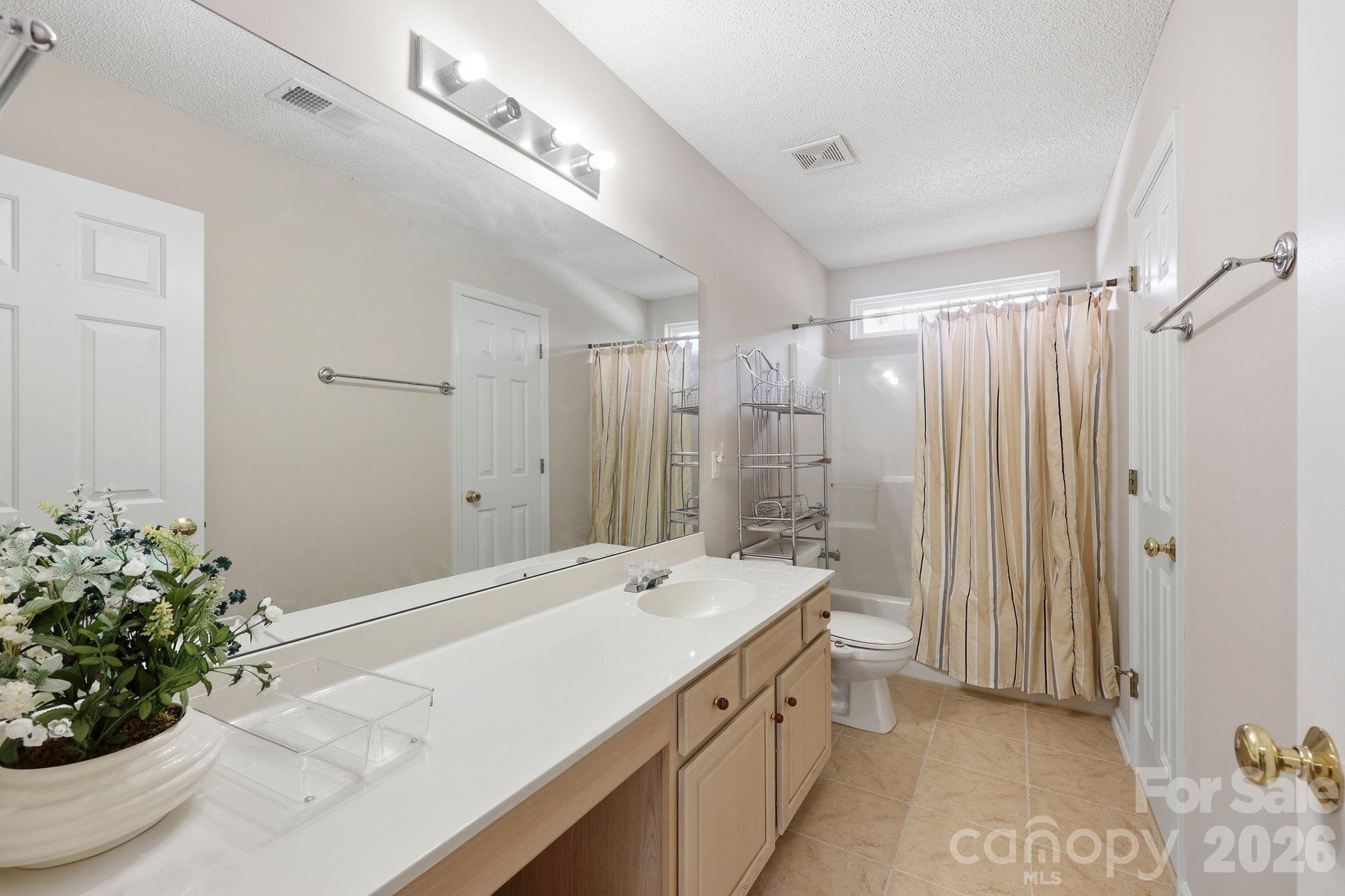 8818 Norway Court Property Photo 26