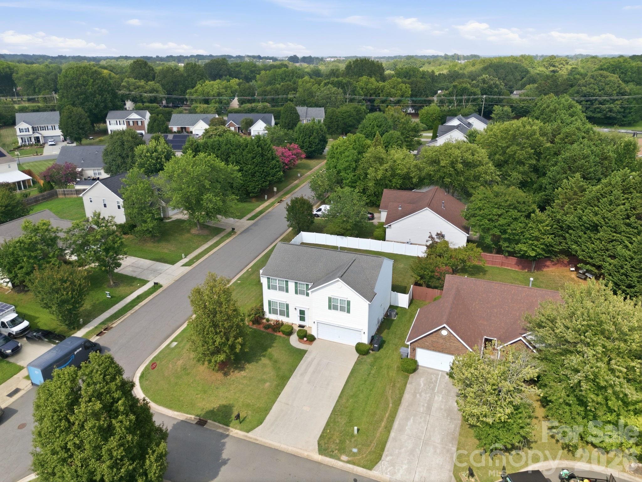 8818 Norway Court Property Photo 40